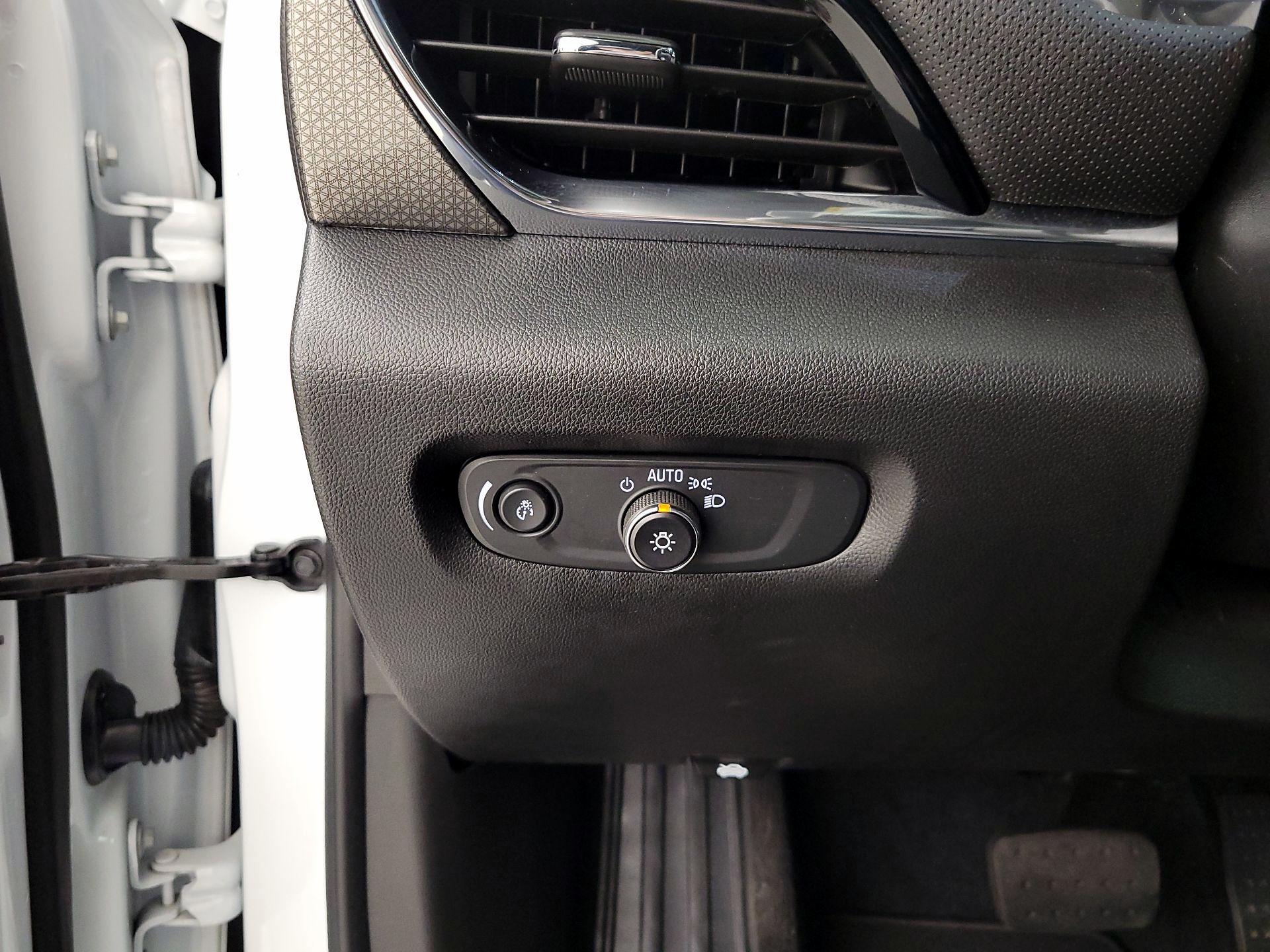 Thumbnail: 2023 Chevrolet Traverse - 13