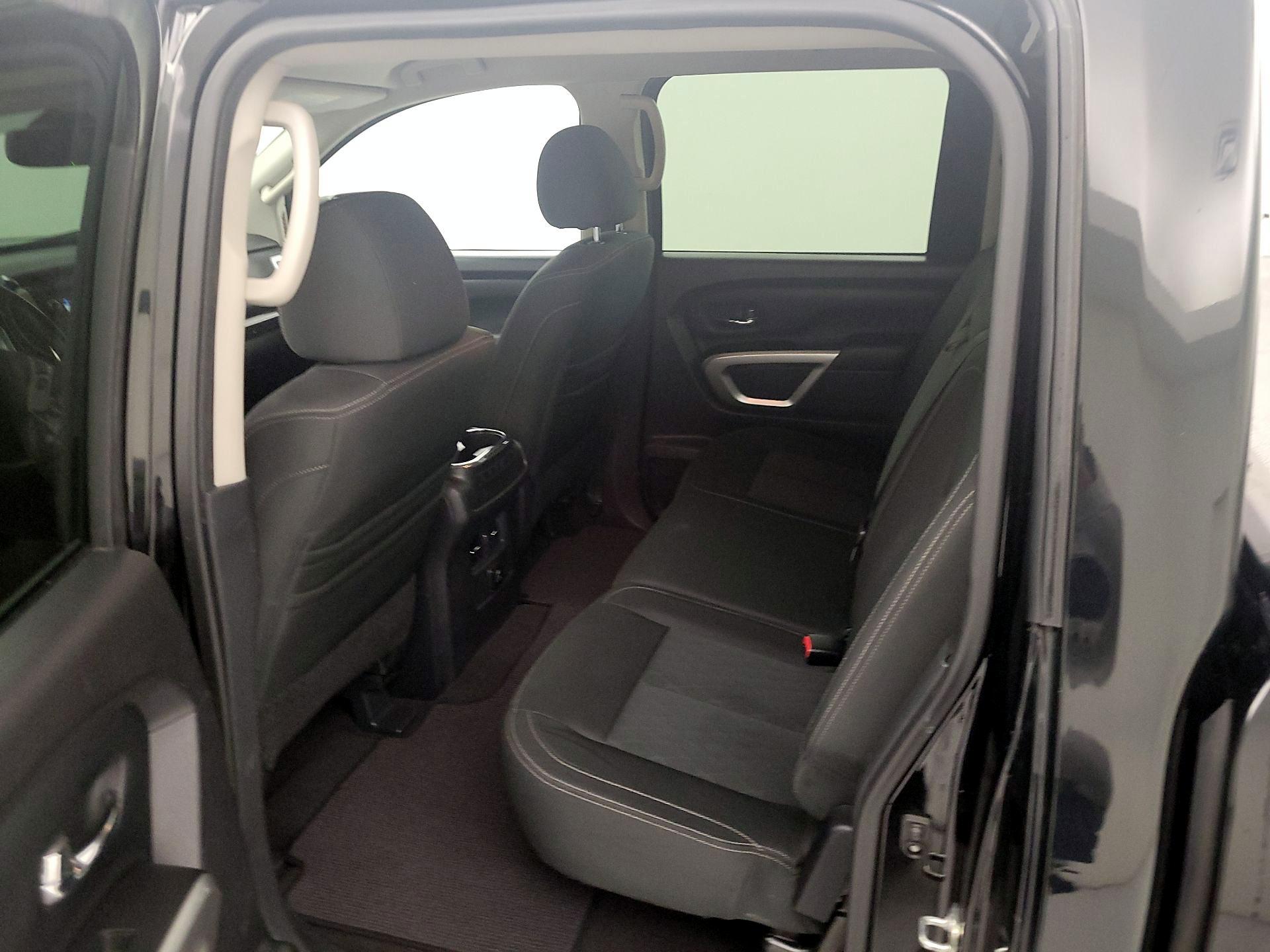 Thumbnail: 2017 Nissan Titan - 20