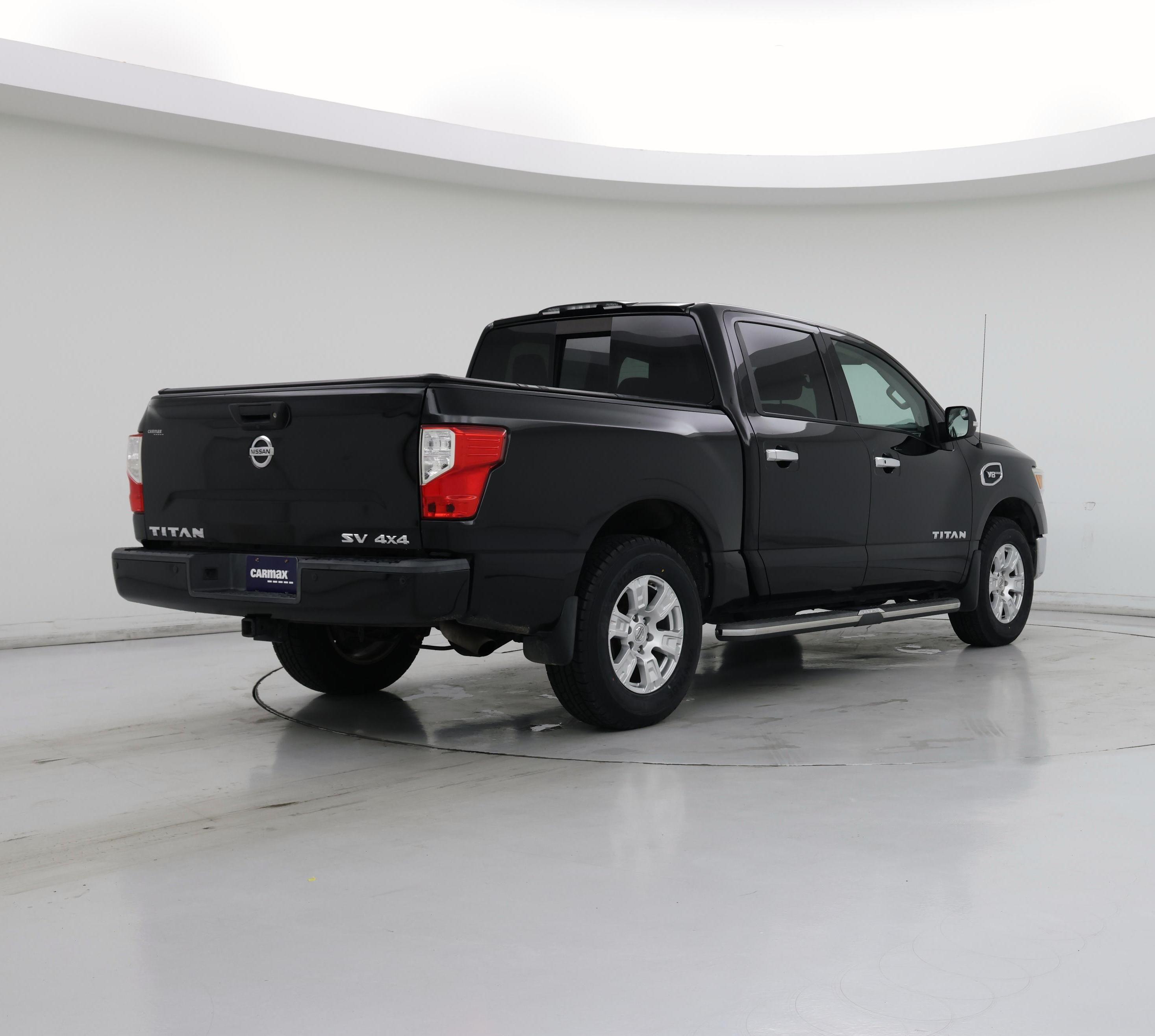 Thumbnail: 2017 Nissan Titan - 8