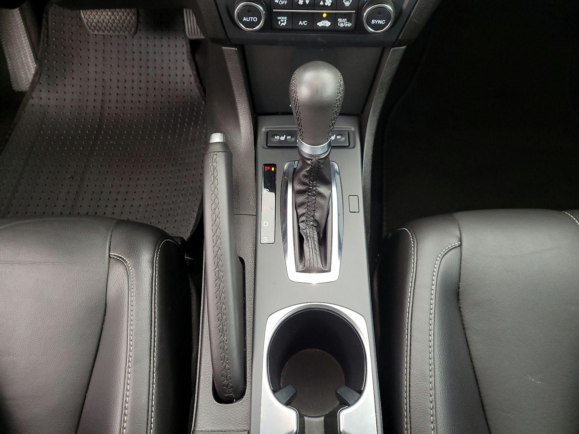 Thumbnail: 2020 Acura ILX - 17