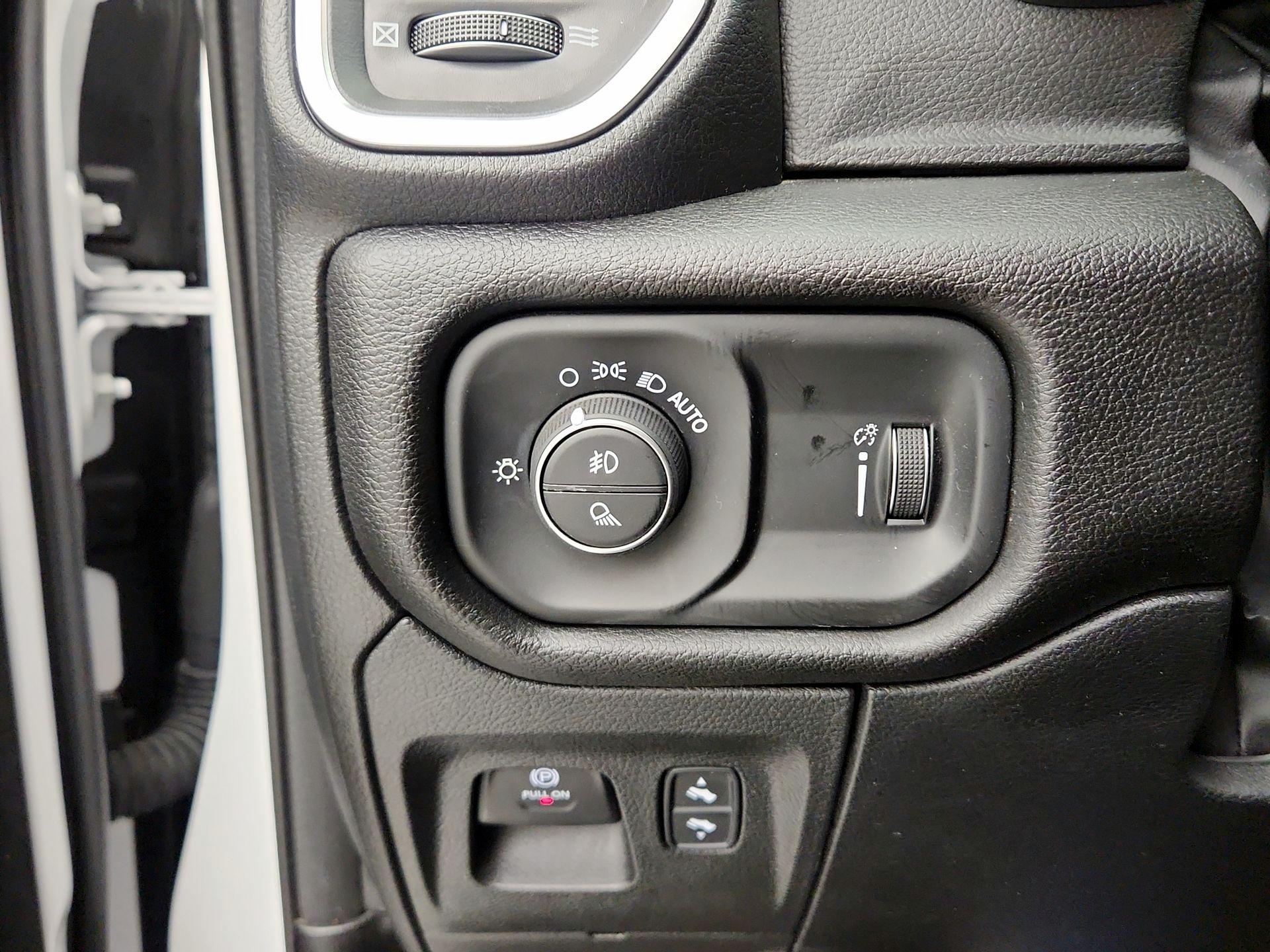 Thumbnail: 2025 RAM 1500 - 13