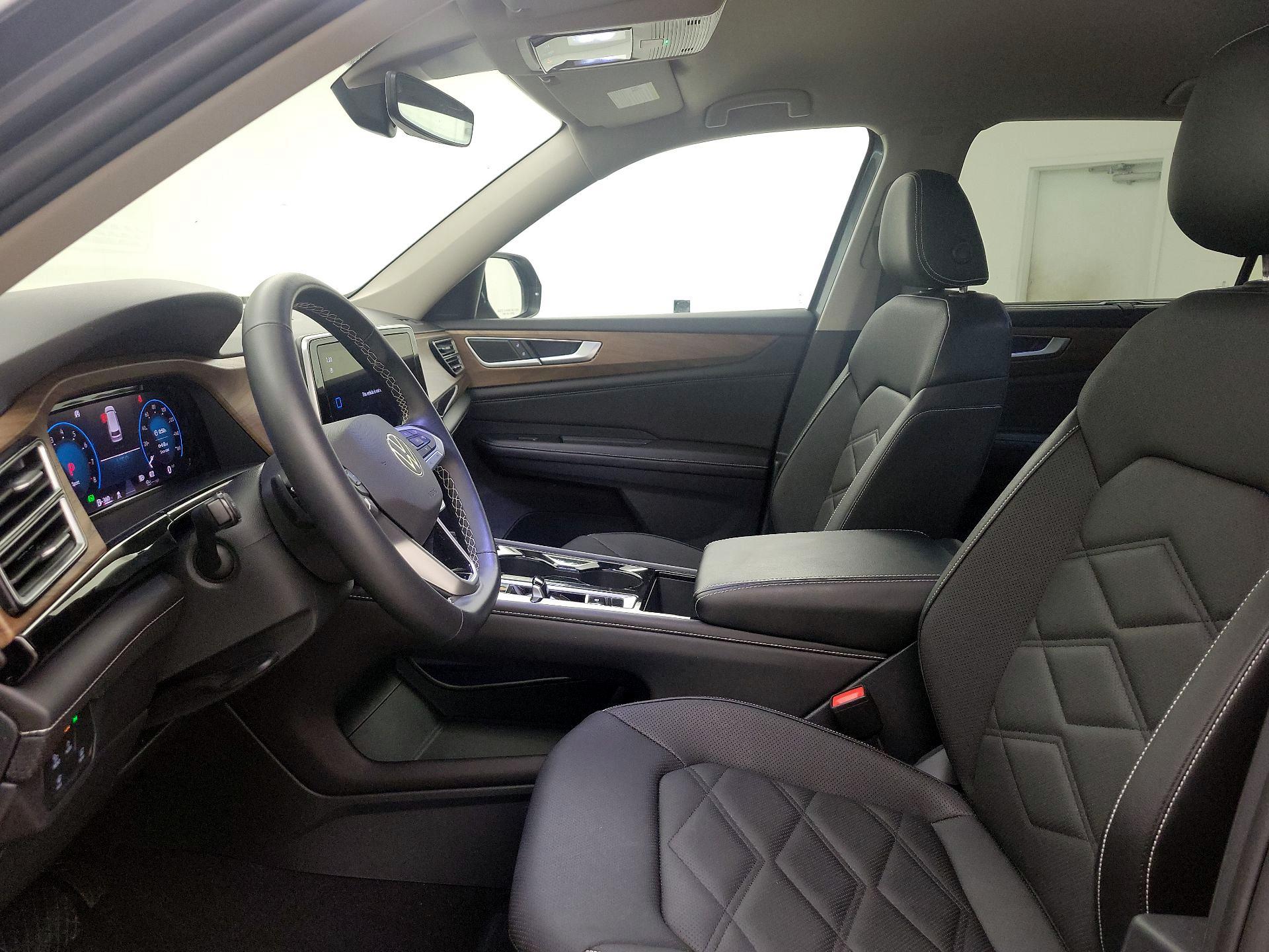 Thumbnail: 2025 Volkswagen Atlas - 11