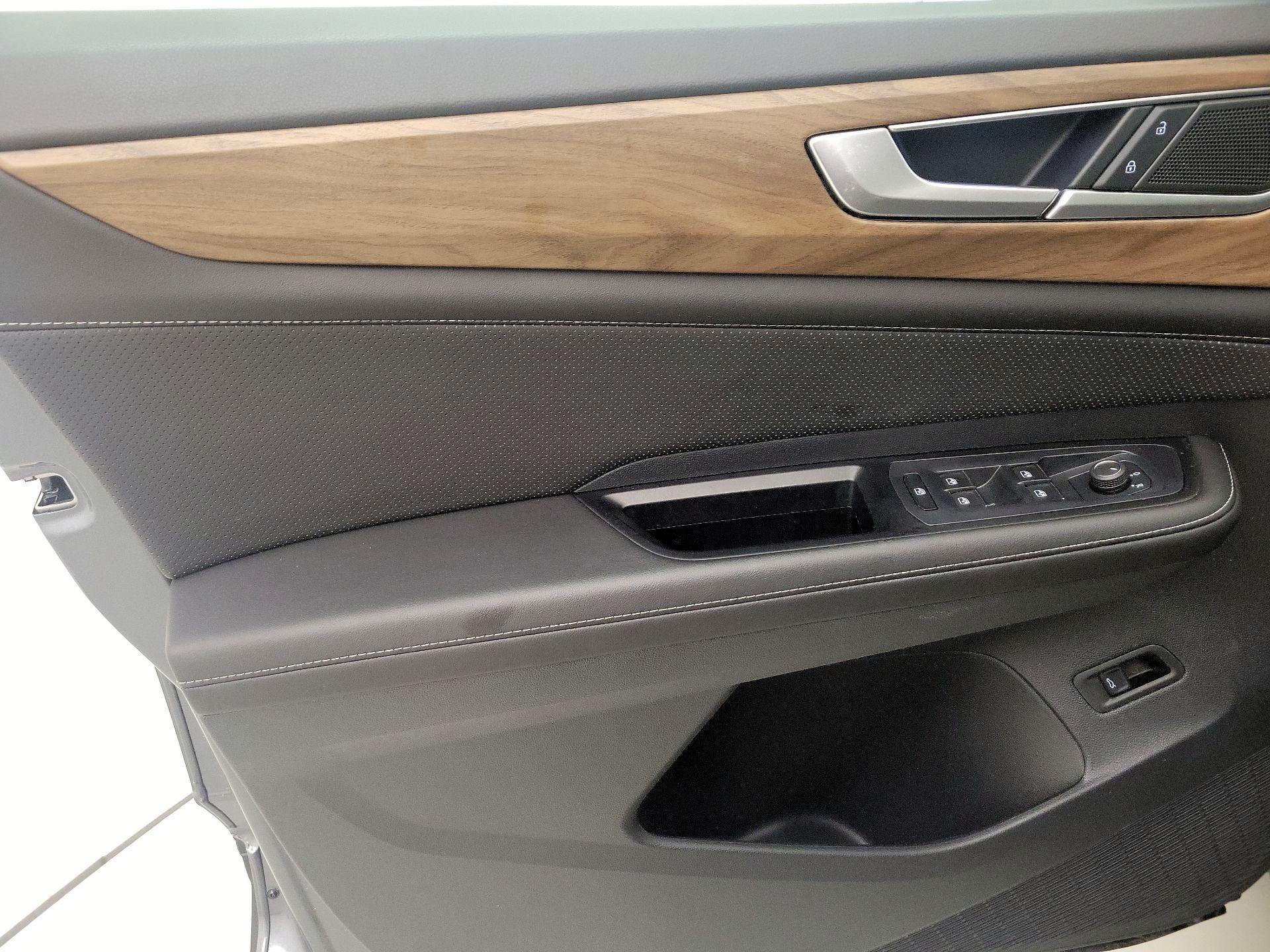 Thumbnail: 2025 Volkswagen Atlas - 12