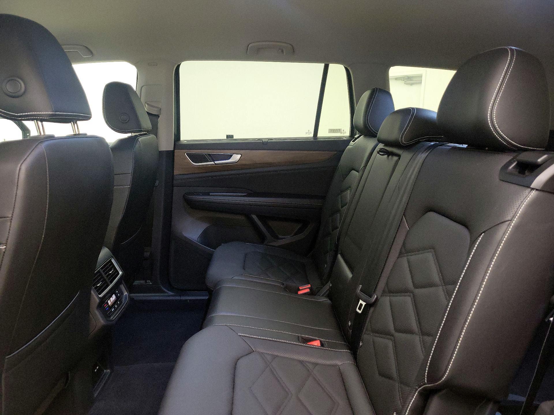 Thumbnail: 2025 Volkswagen Atlas - 19