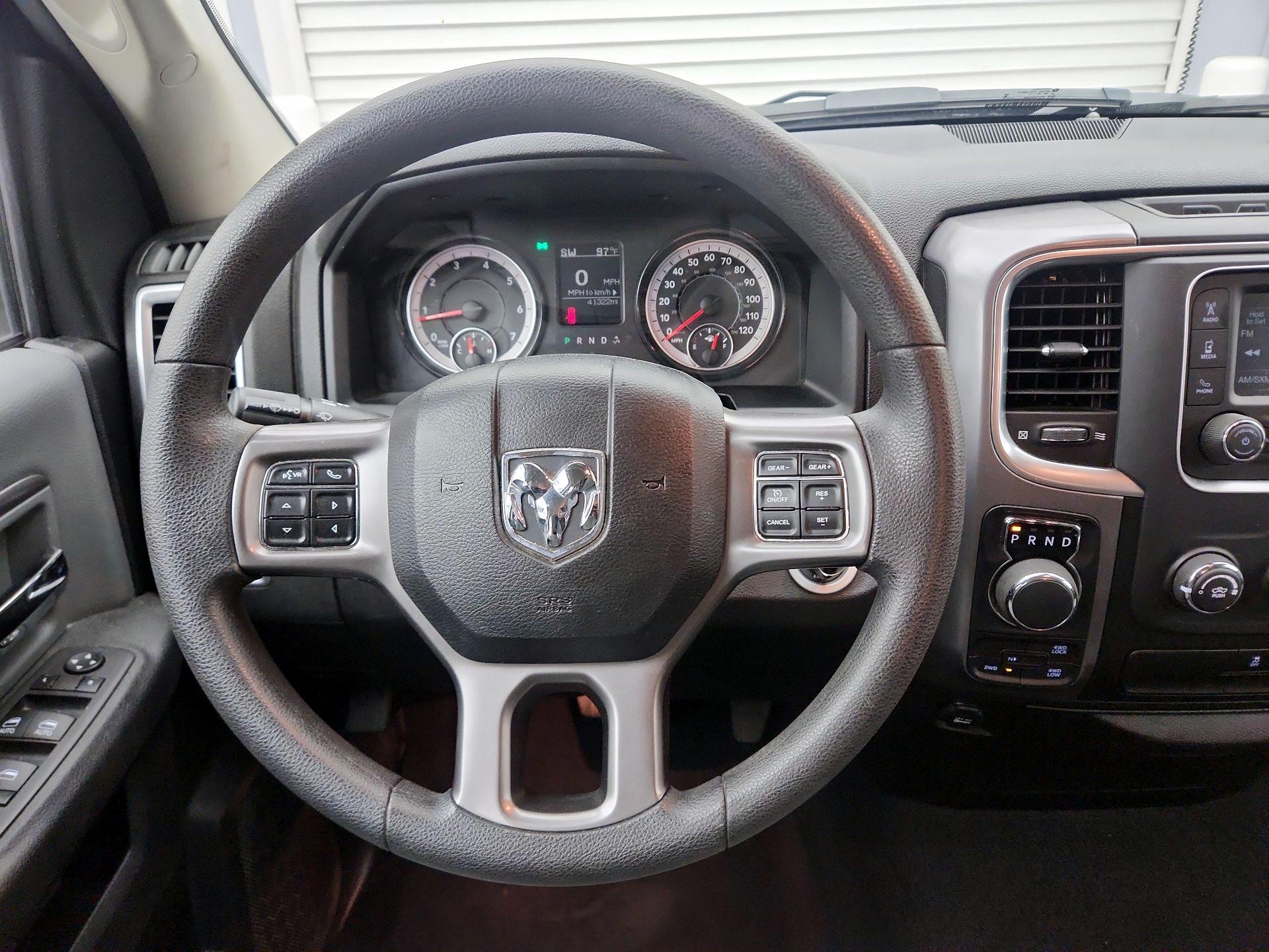 Thumbnail: 2024 RAM 1500 Classic - 10