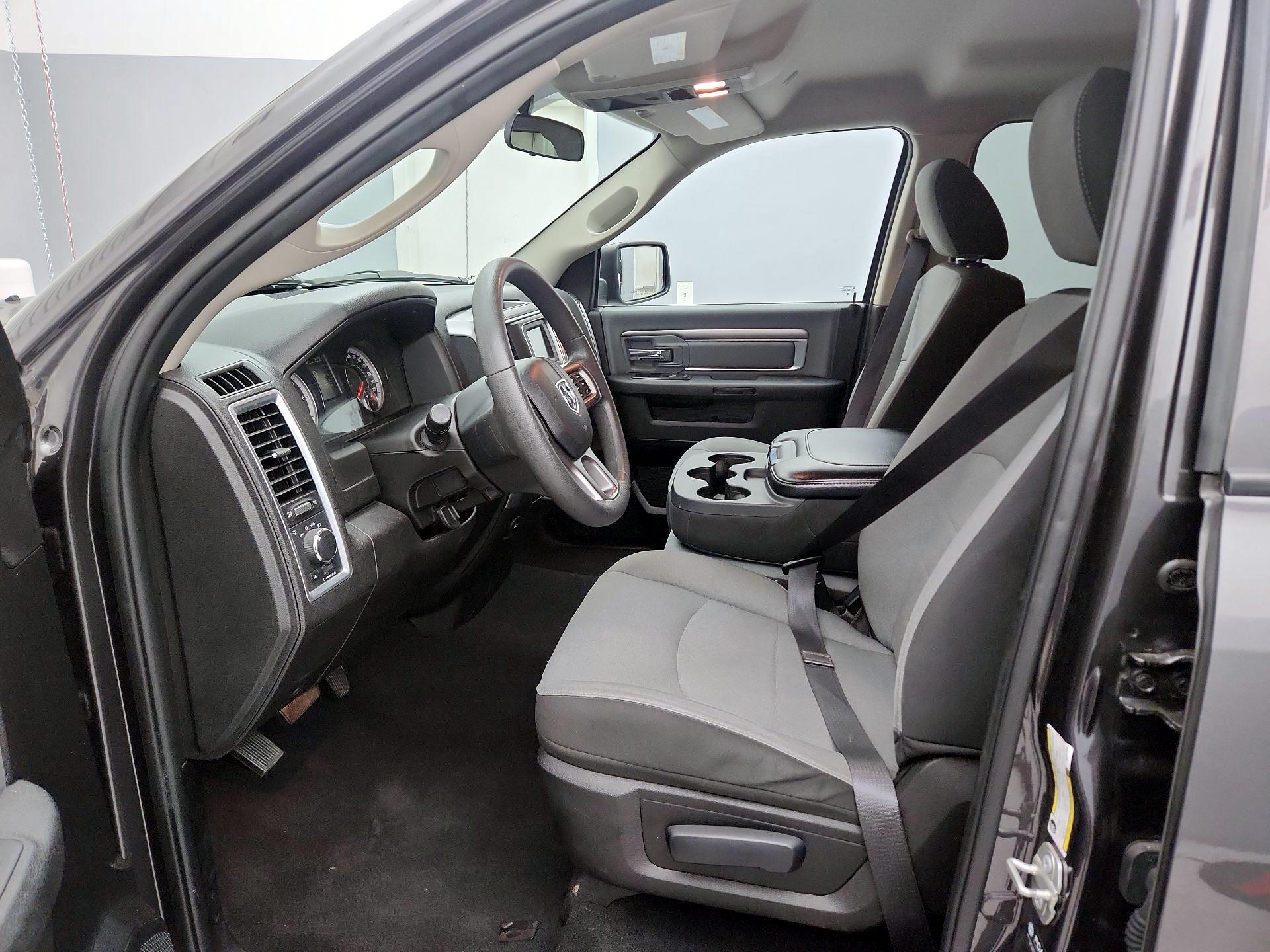 Thumbnail: 2024 RAM 1500 Classic - 11