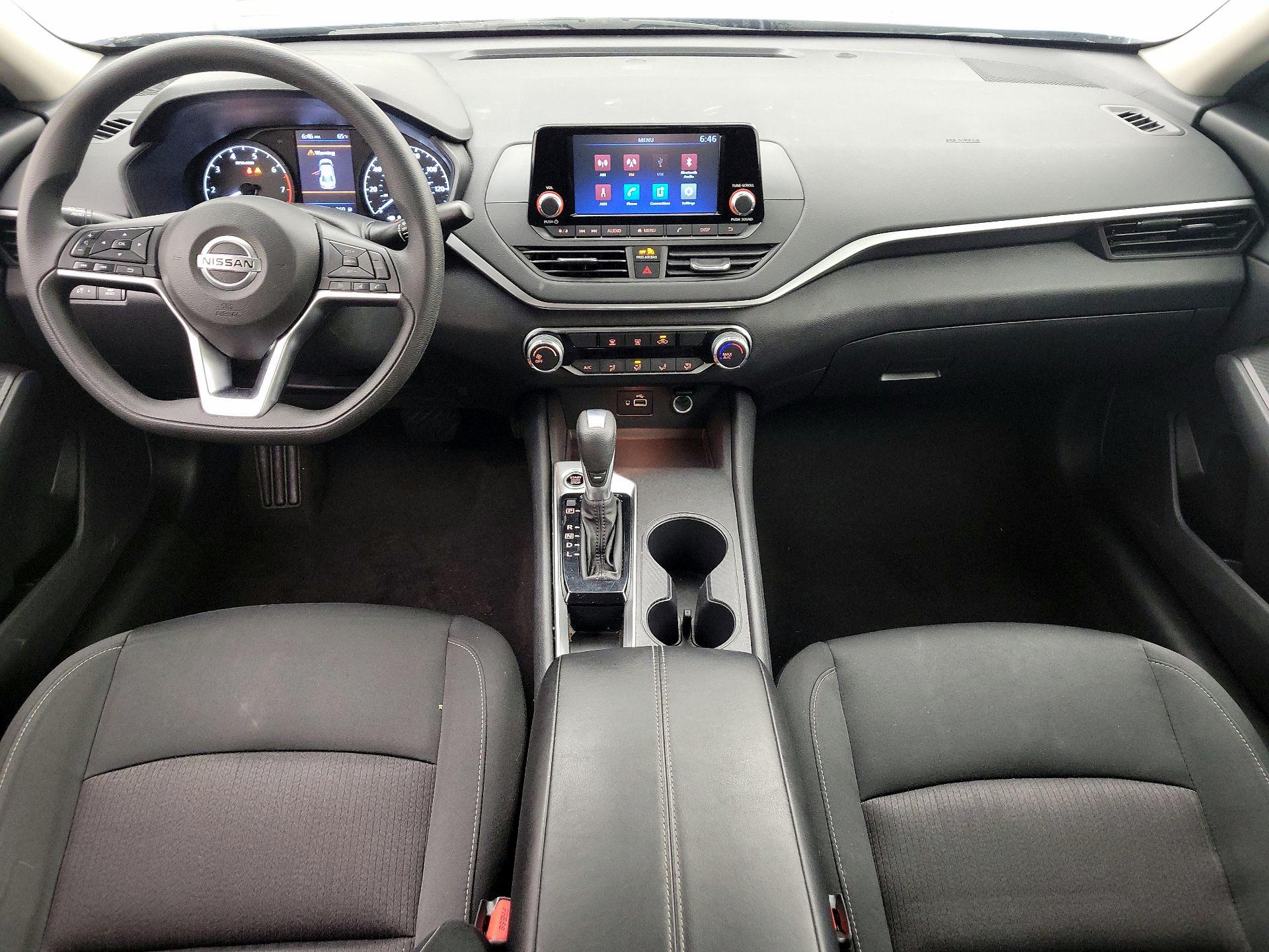Thumbnail: 2022 Nissan Altima - 9