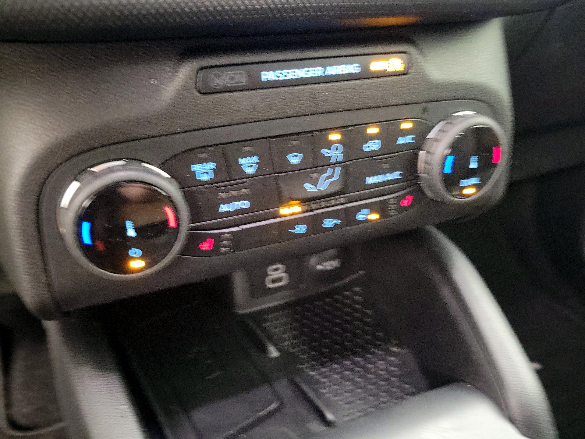 Thumbnail: 2023 Ford Bronco Sport - 17