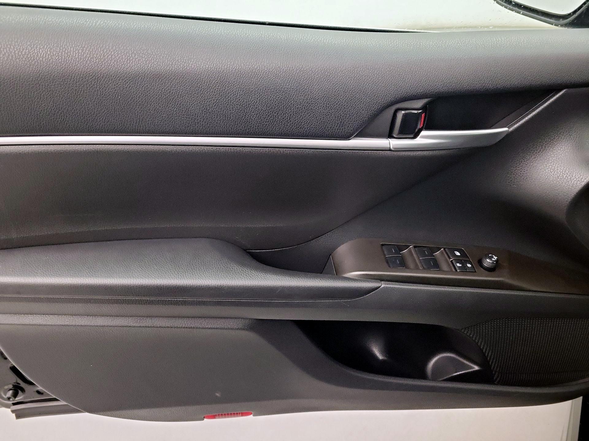 Thumbnail: 2023 Toyota Camry - 10