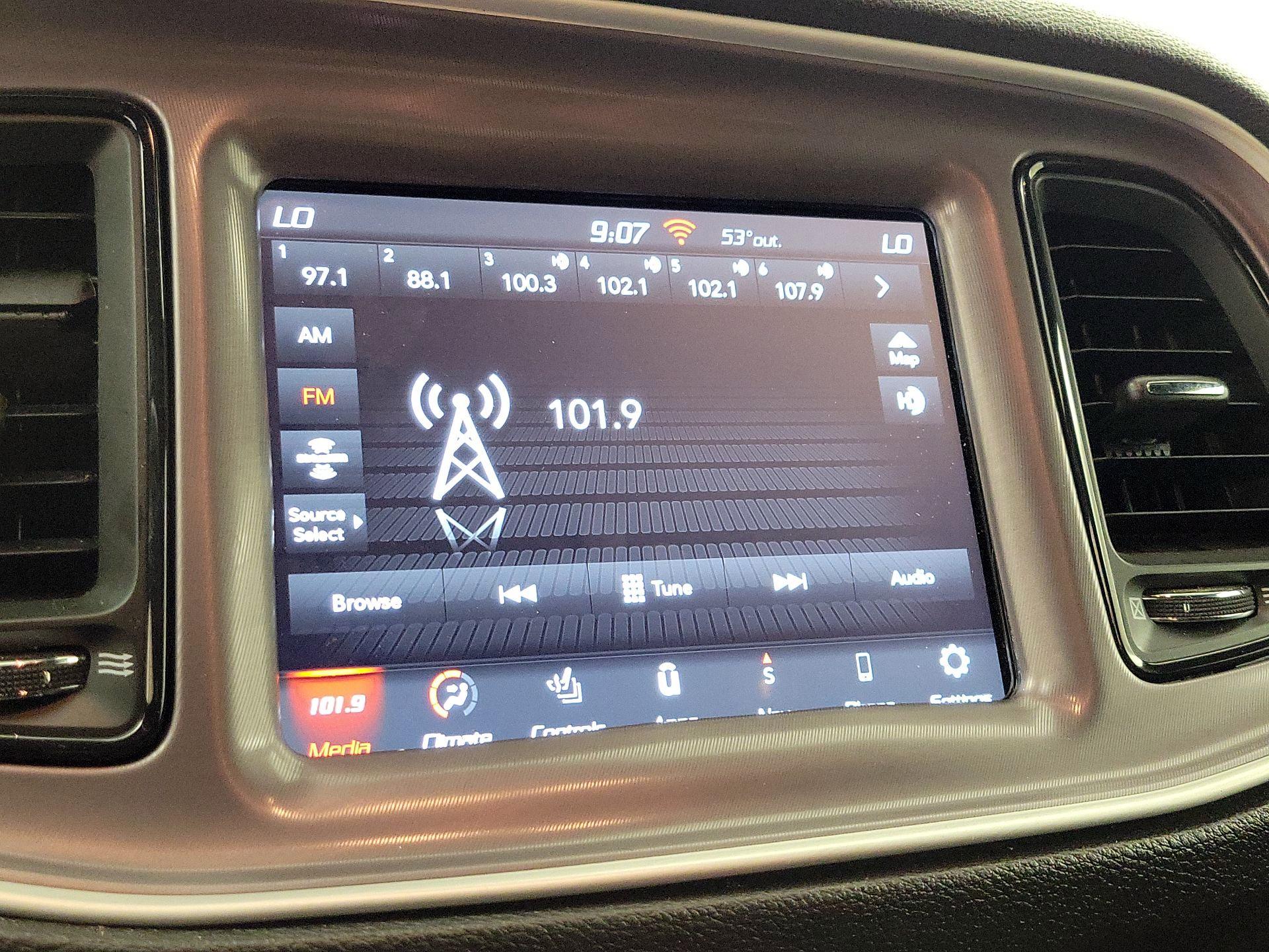 Thumbnail: 2022 Dodge Challenger - 16