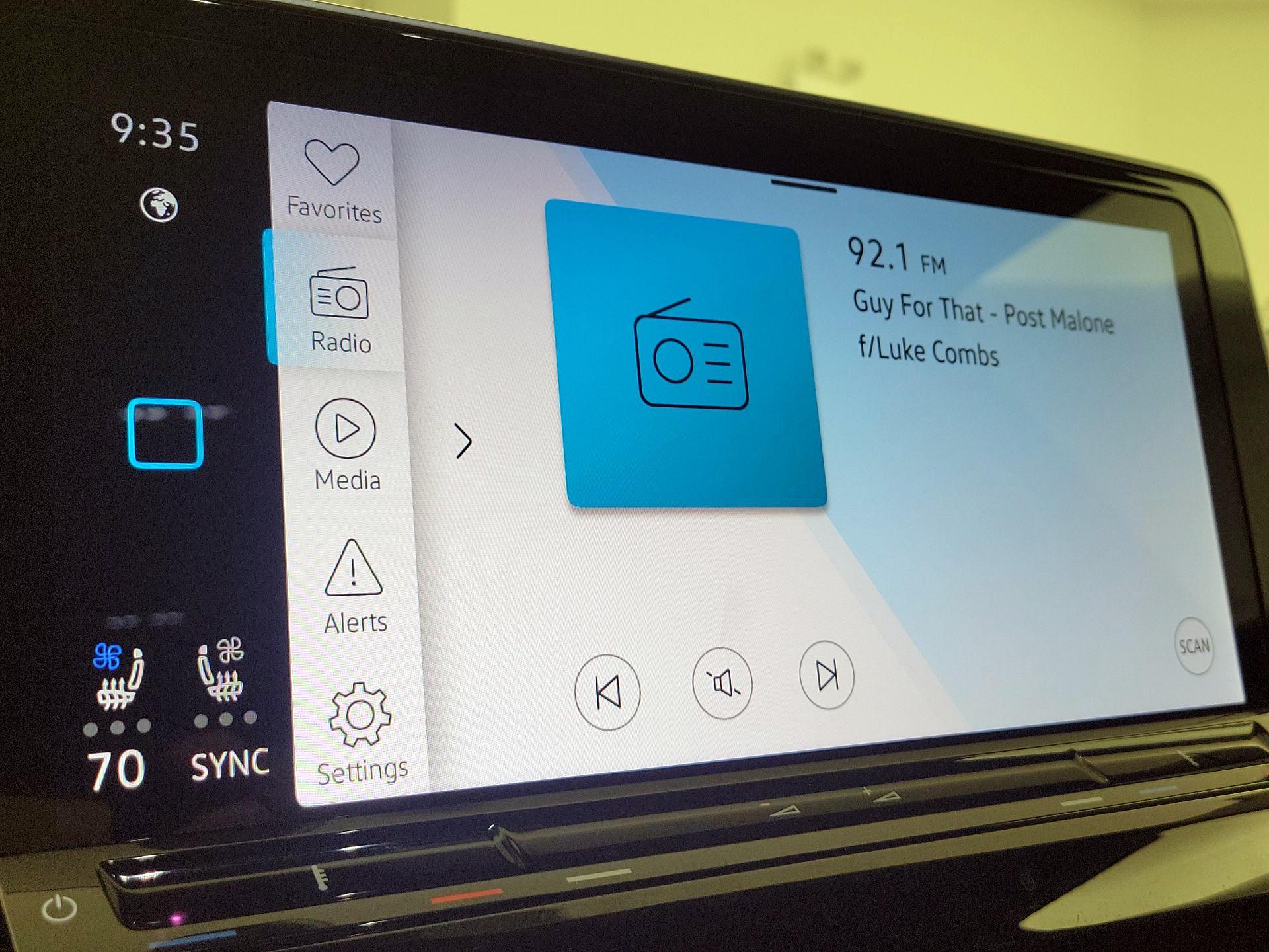 Thumbnail: 2025 Volkswagen Atlas - 15