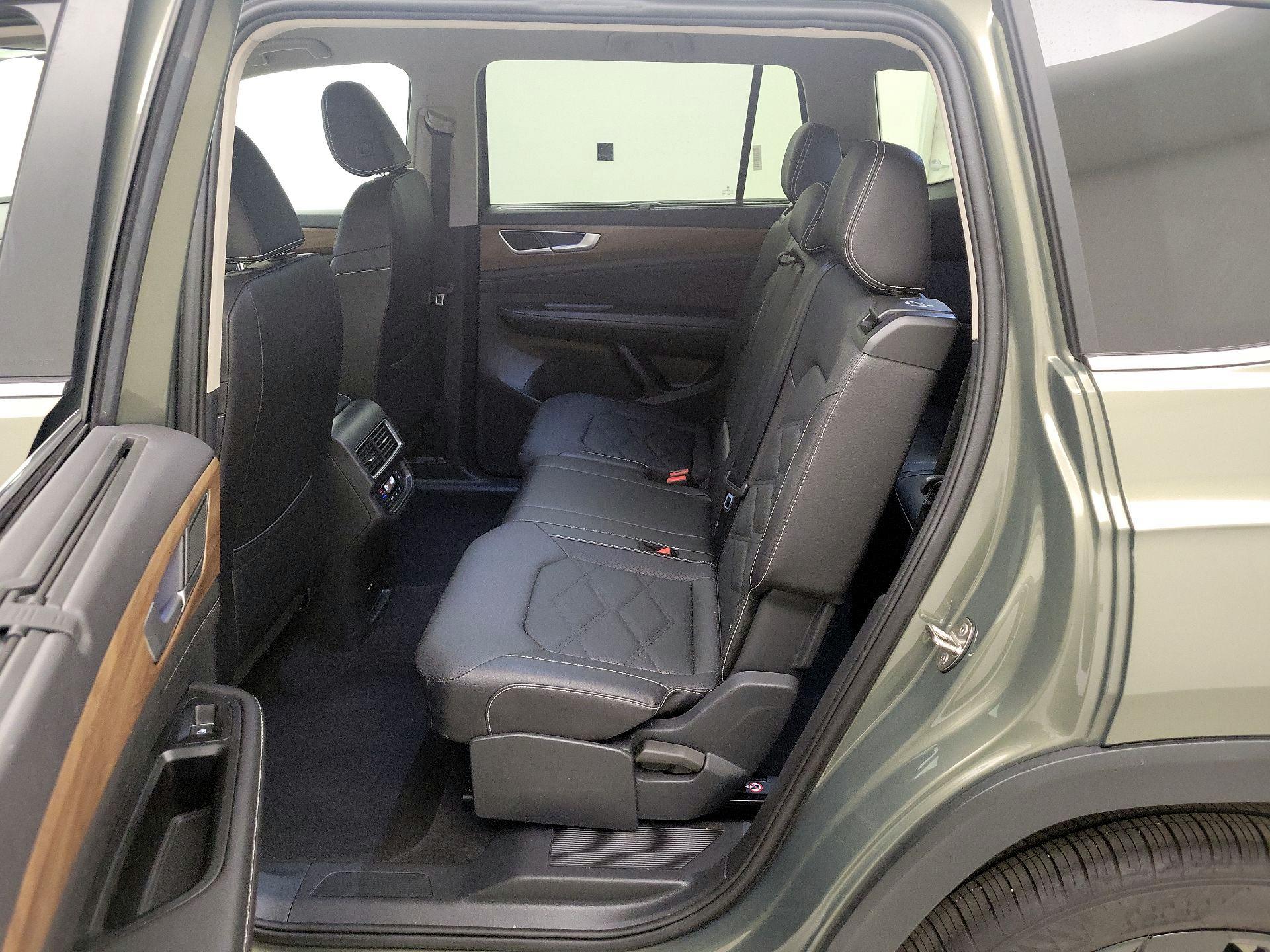 Thumbnail: 2025 Volkswagen Atlas - 19