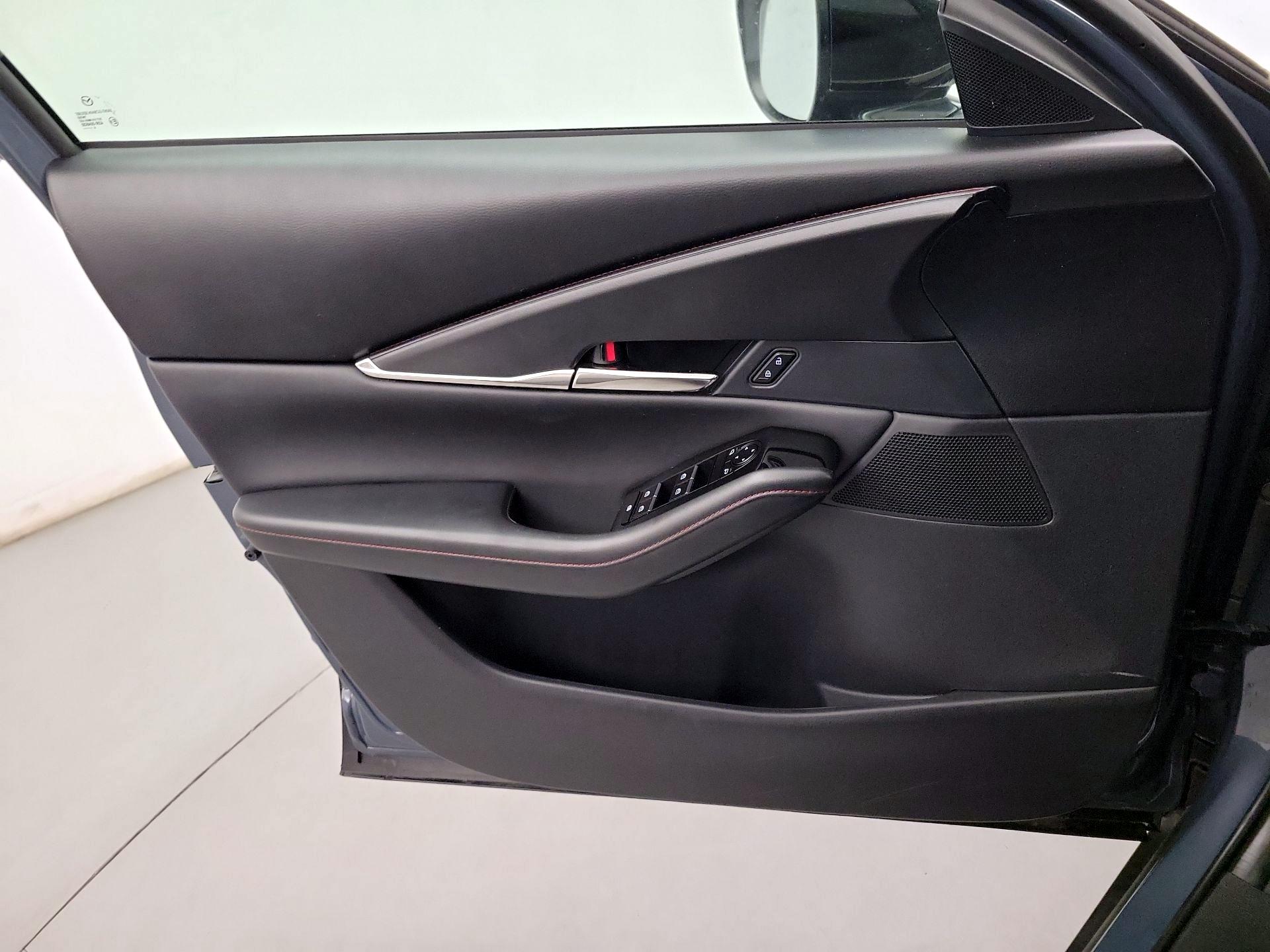 Thumbnail: 2025 Mazda CX-30 - 10