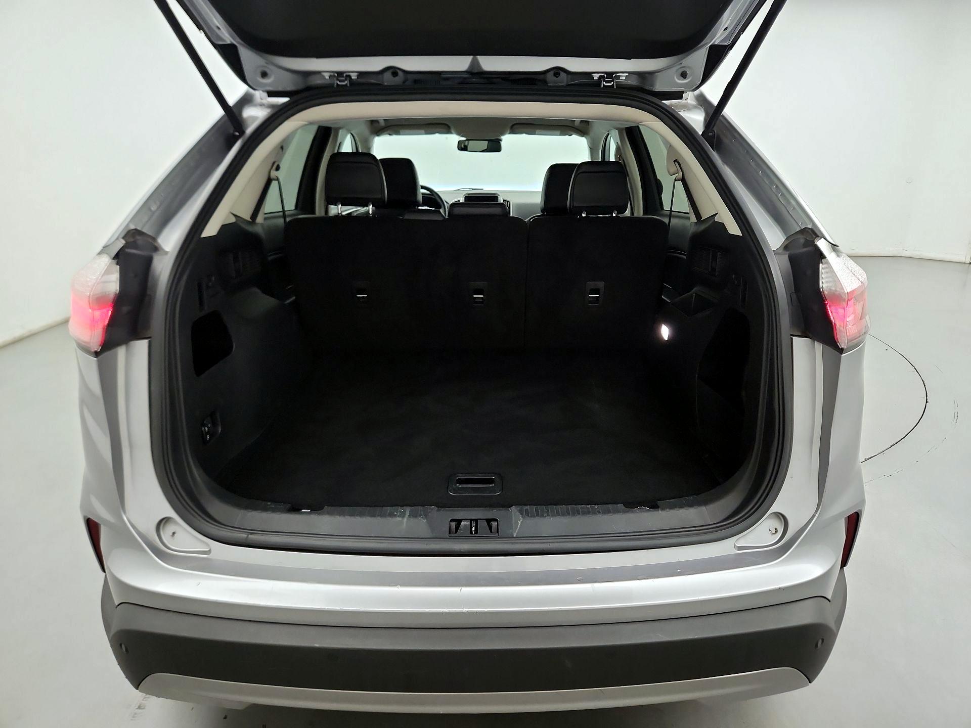 Thumbnail: 2023 Ford Edge - 18