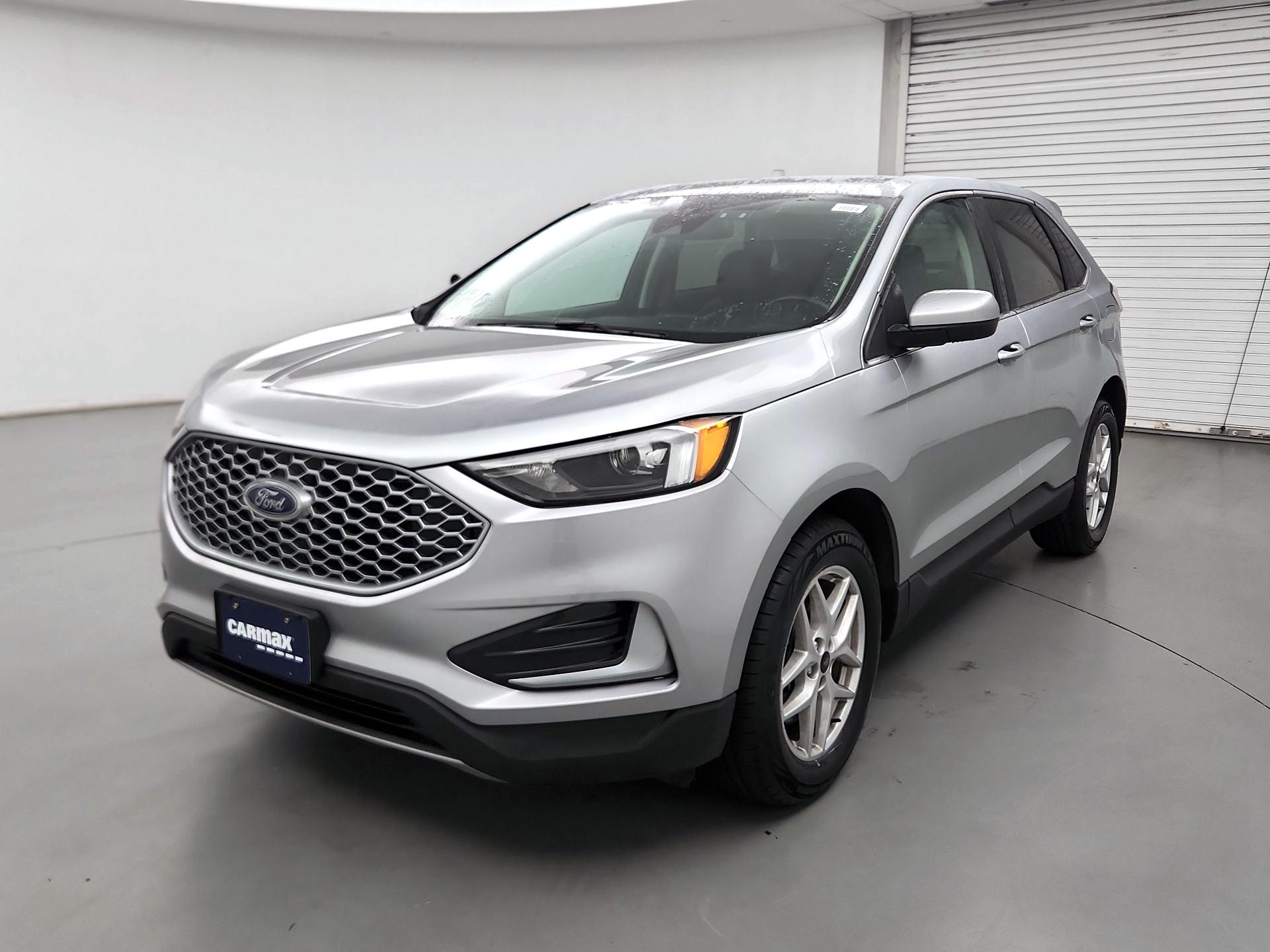 Thumbnail: 2023 Ford Edge - 3