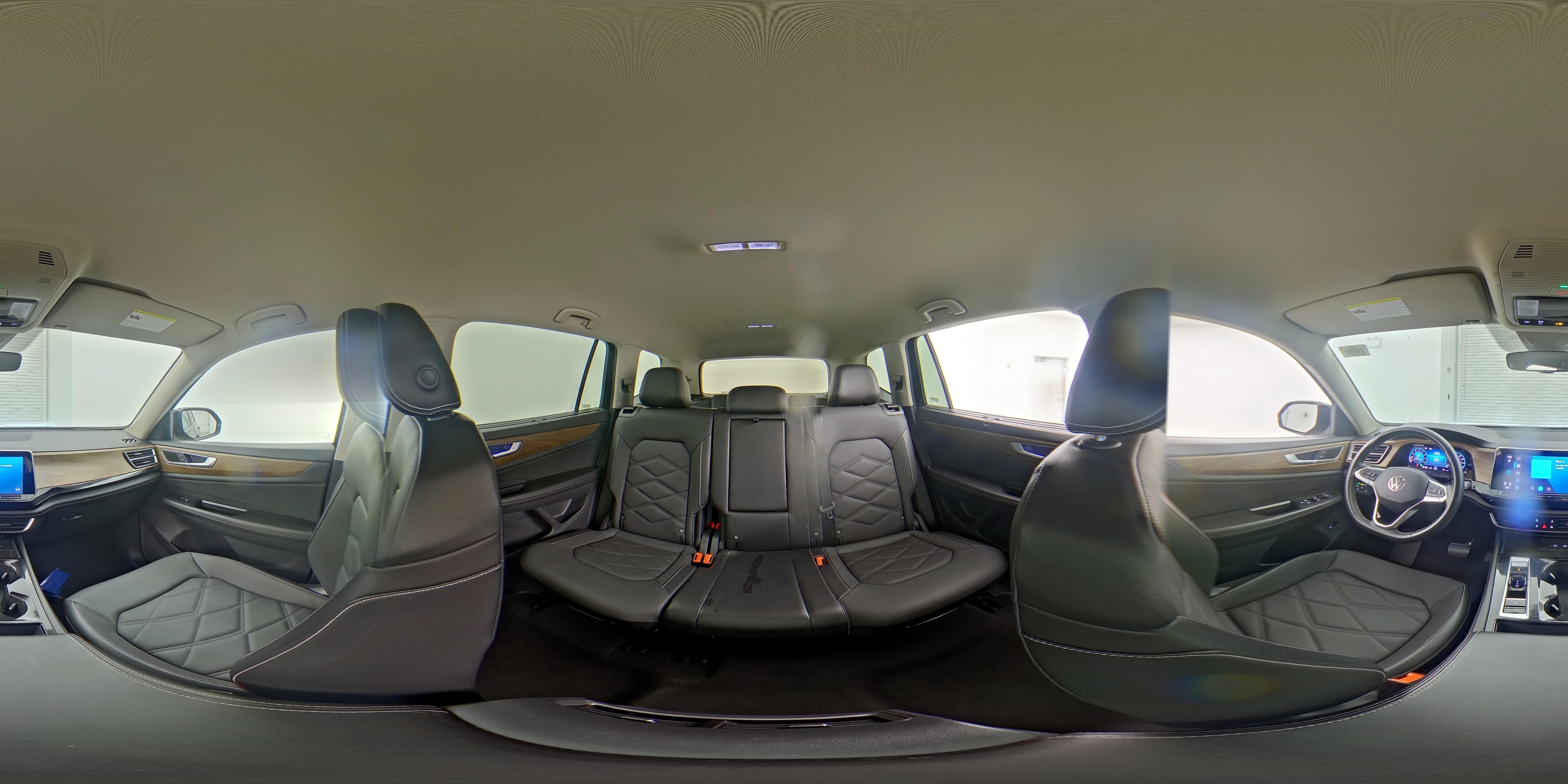 2024 Volkswagen Atlas SE w/Tech - Photo 26