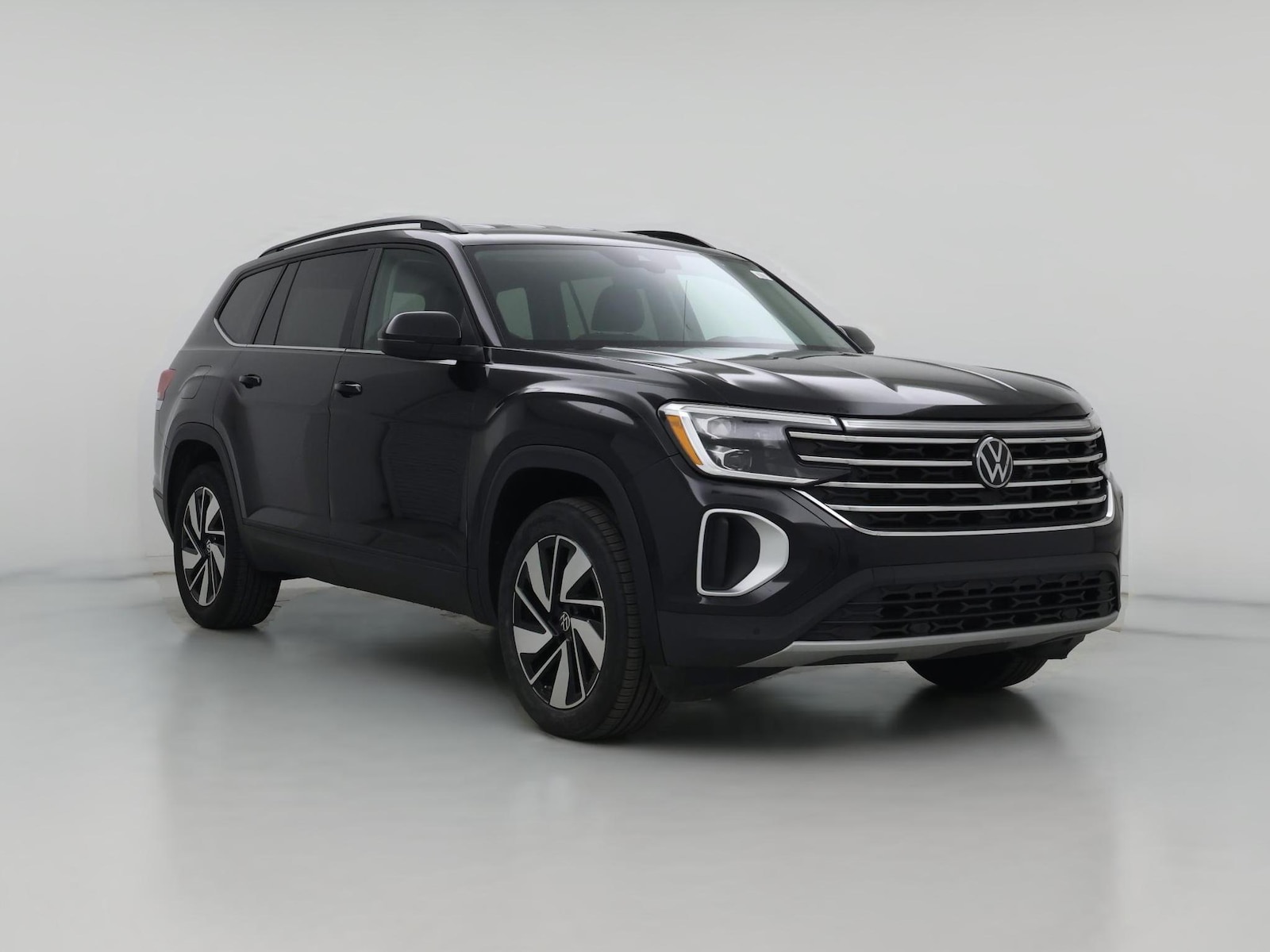 2024 Volkswagen Atlas SE w/Tech - Photo 1