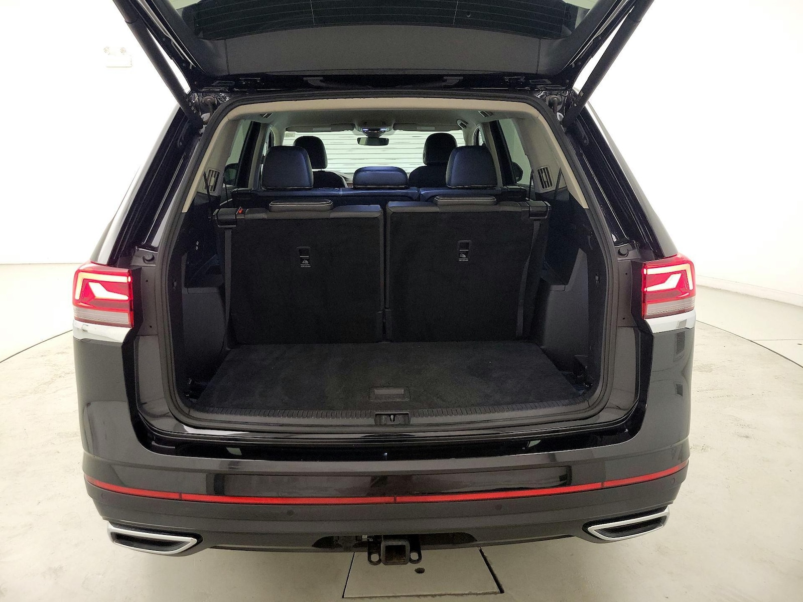 2024 Volkswagen Atlas SE w/Tech - Photo 22
