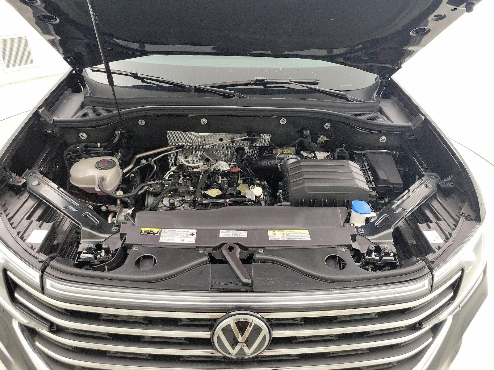 2024 Volkswagen Atlas SE w/Tech - Photo 24