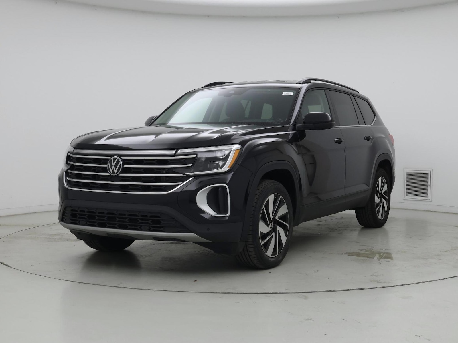 2024 Volkswagen Atlas SE w/Tech - Photo 5