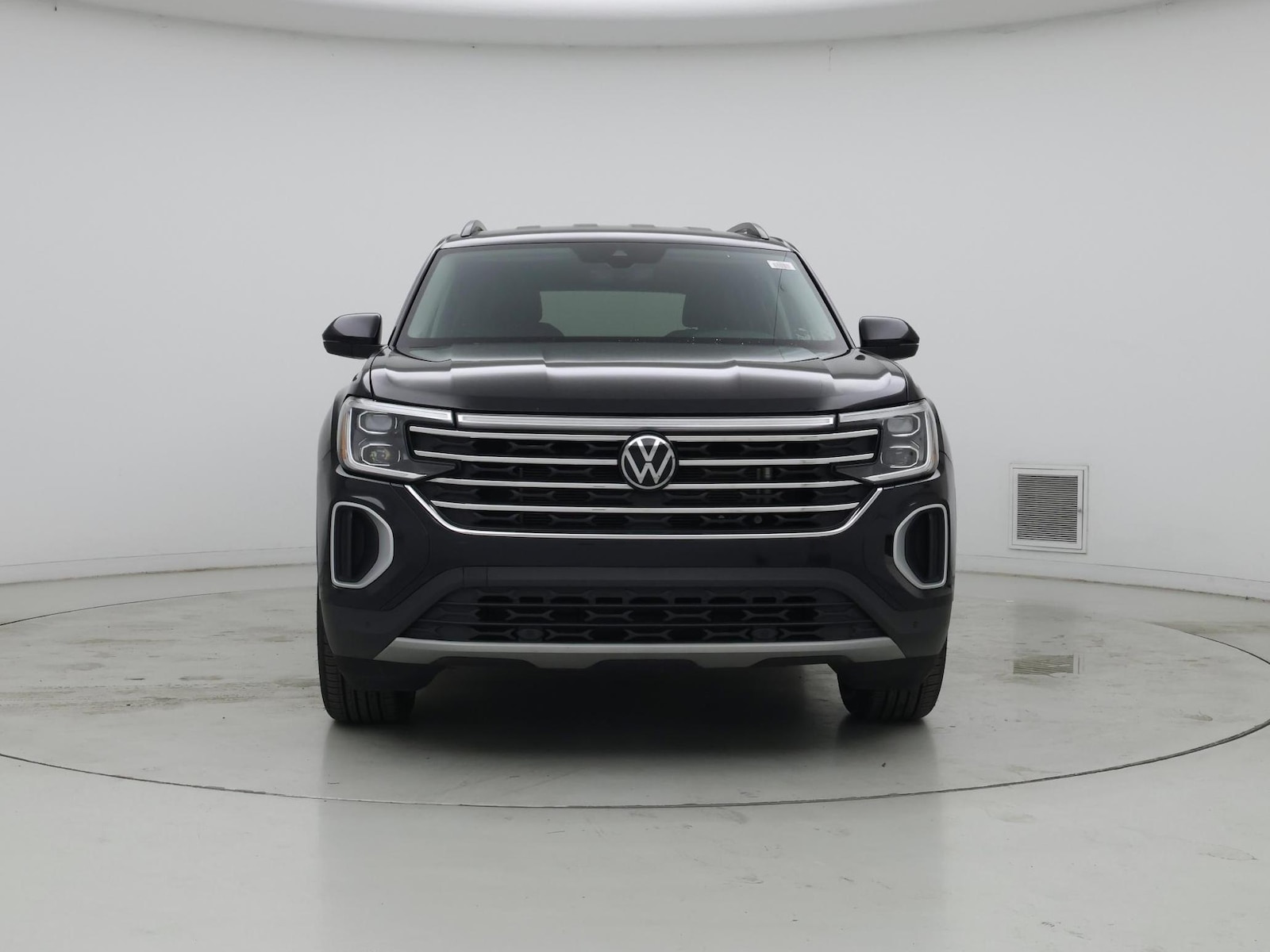 2024 Volkswagen Atlas SE w/Tech - Photo 6