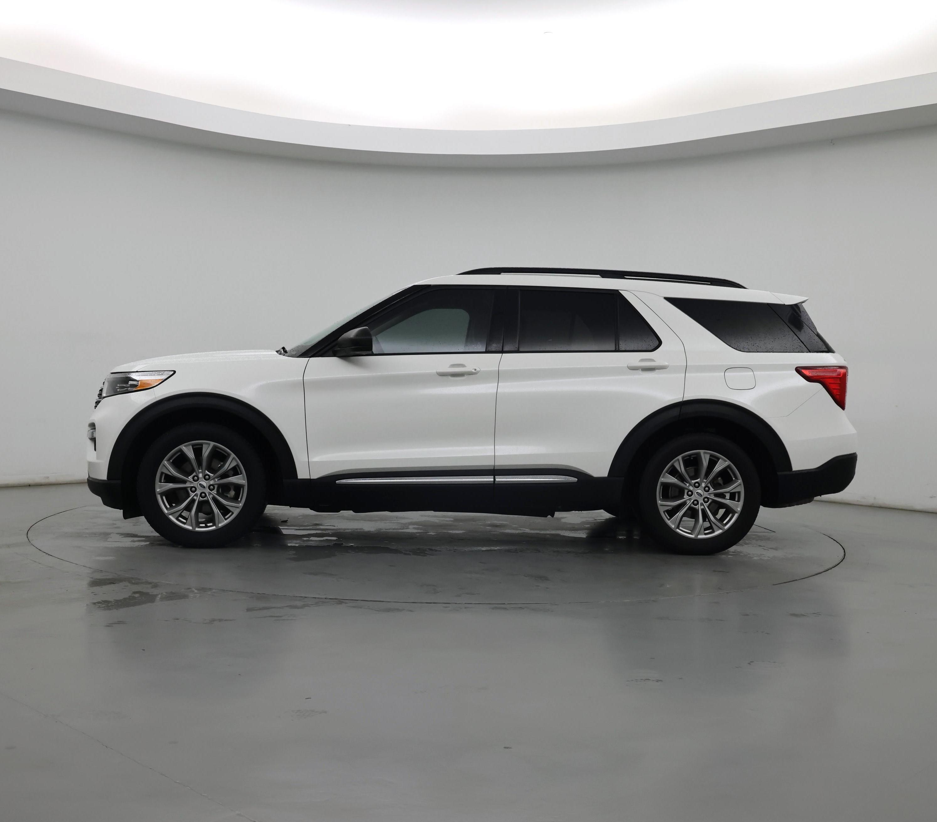 Thumbnail: 2023 Ford Explorer - 3