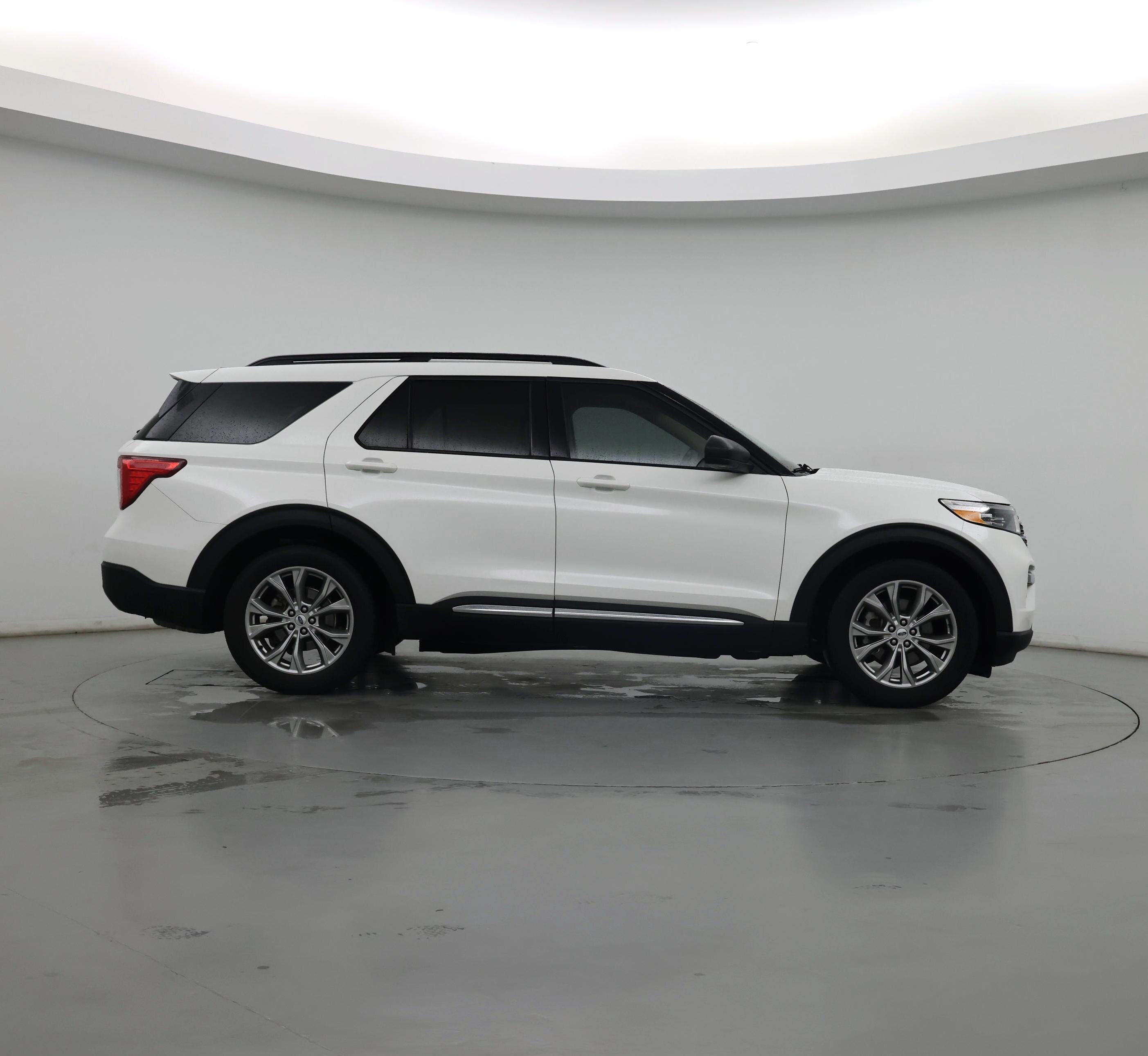 Thumbnail: 2023 Ford Explorer - 7