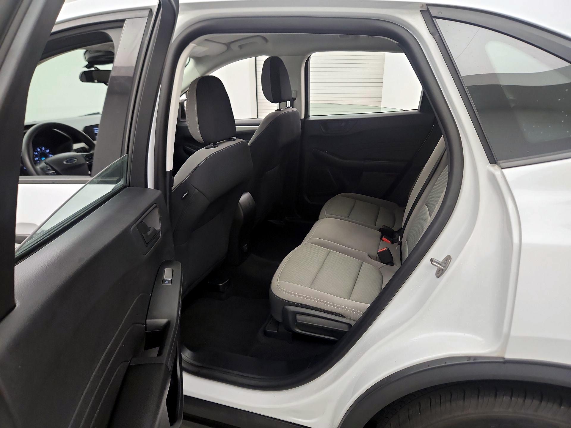 Thumbnail: 2022 Ford Escape - 17