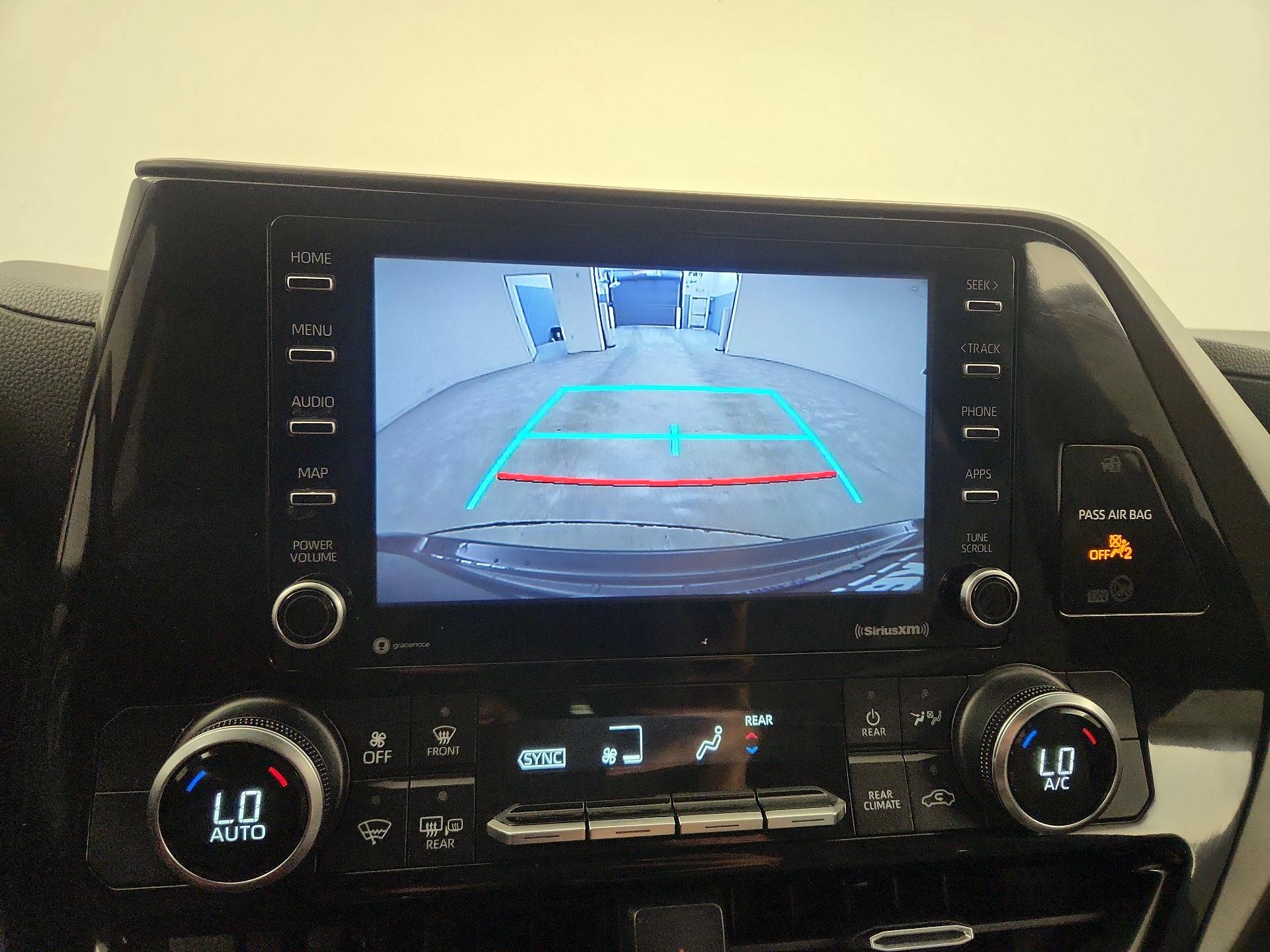 Thumbnail: 2022 Toyota Highlander - 14