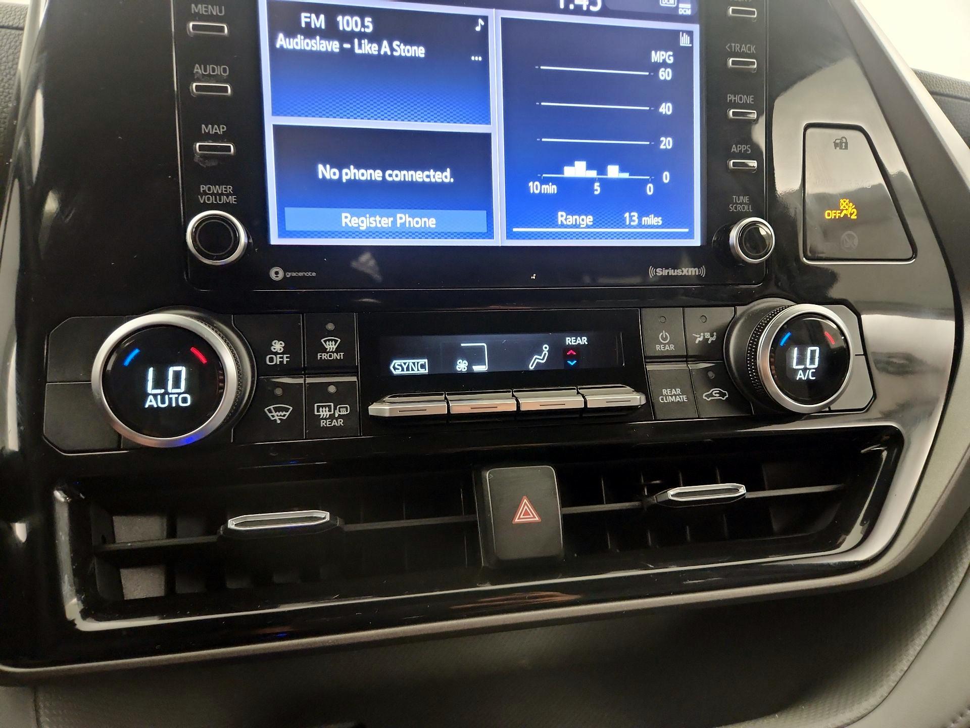 Thumbnail: 2022 Toyota Highlander - 16