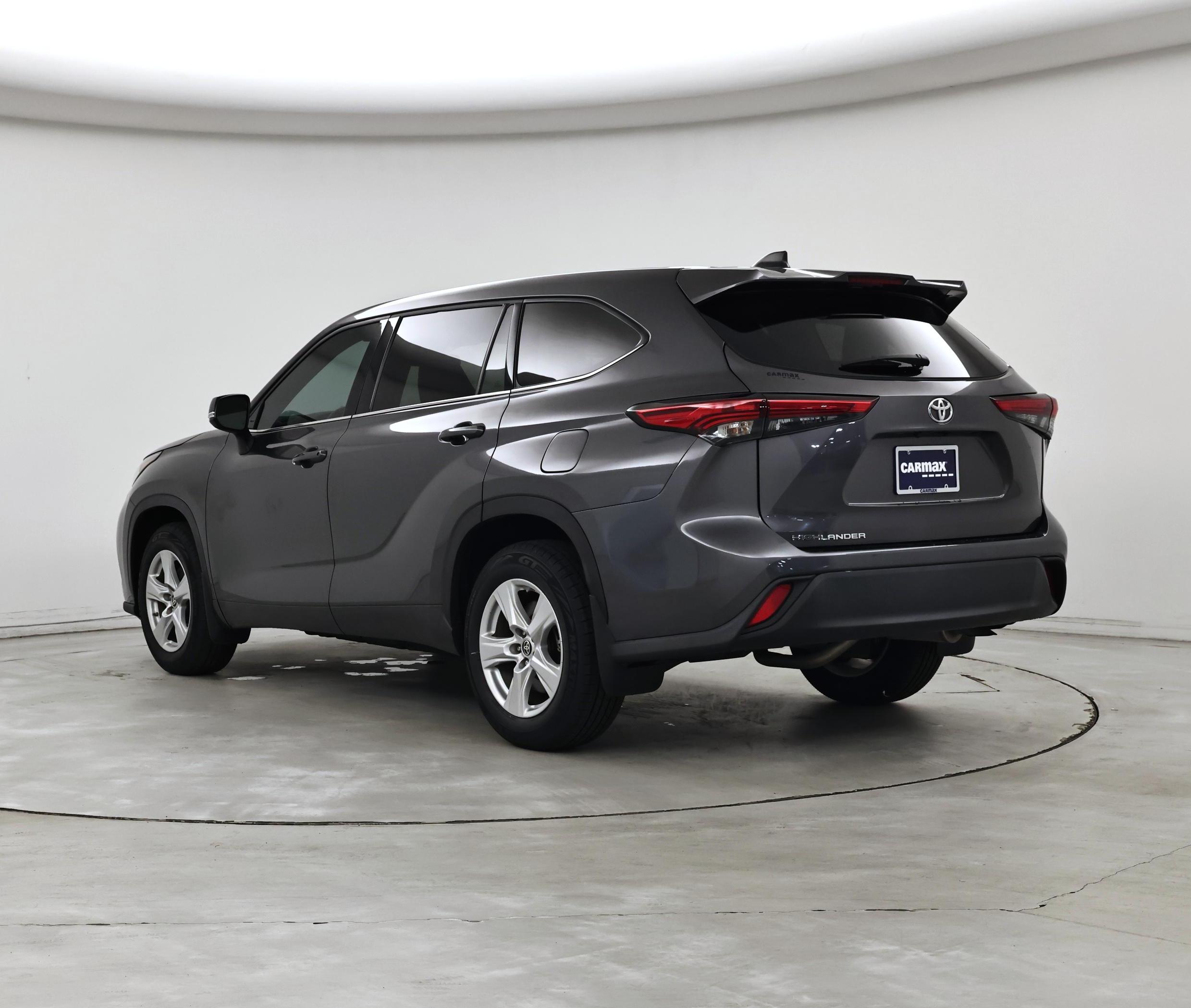 Thumbnail: 2022 Toyota Highlander - 2