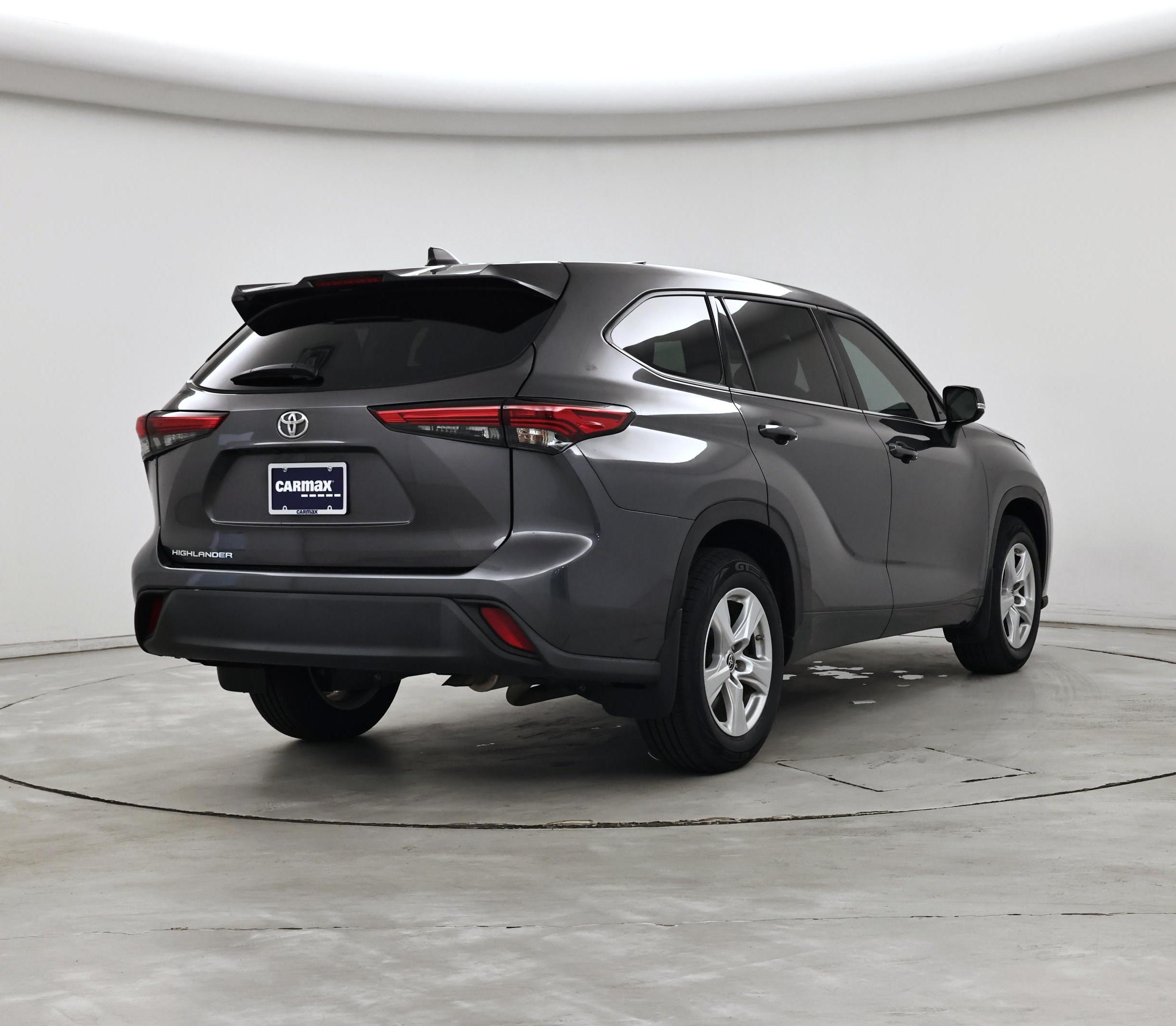 Thumbnail: 2022 Toyota Highlander - 8