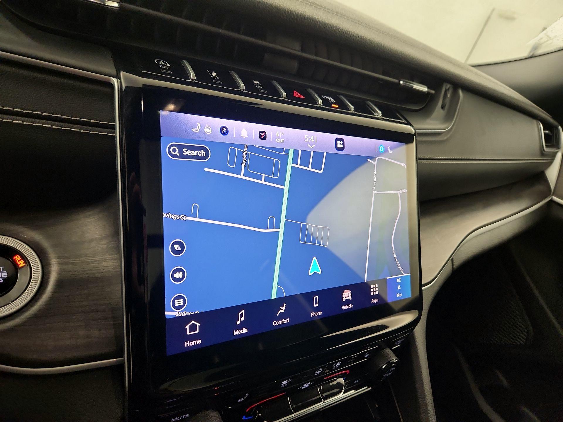 Thumbnail: 2024 Jeep Grand Cherokee L - 12