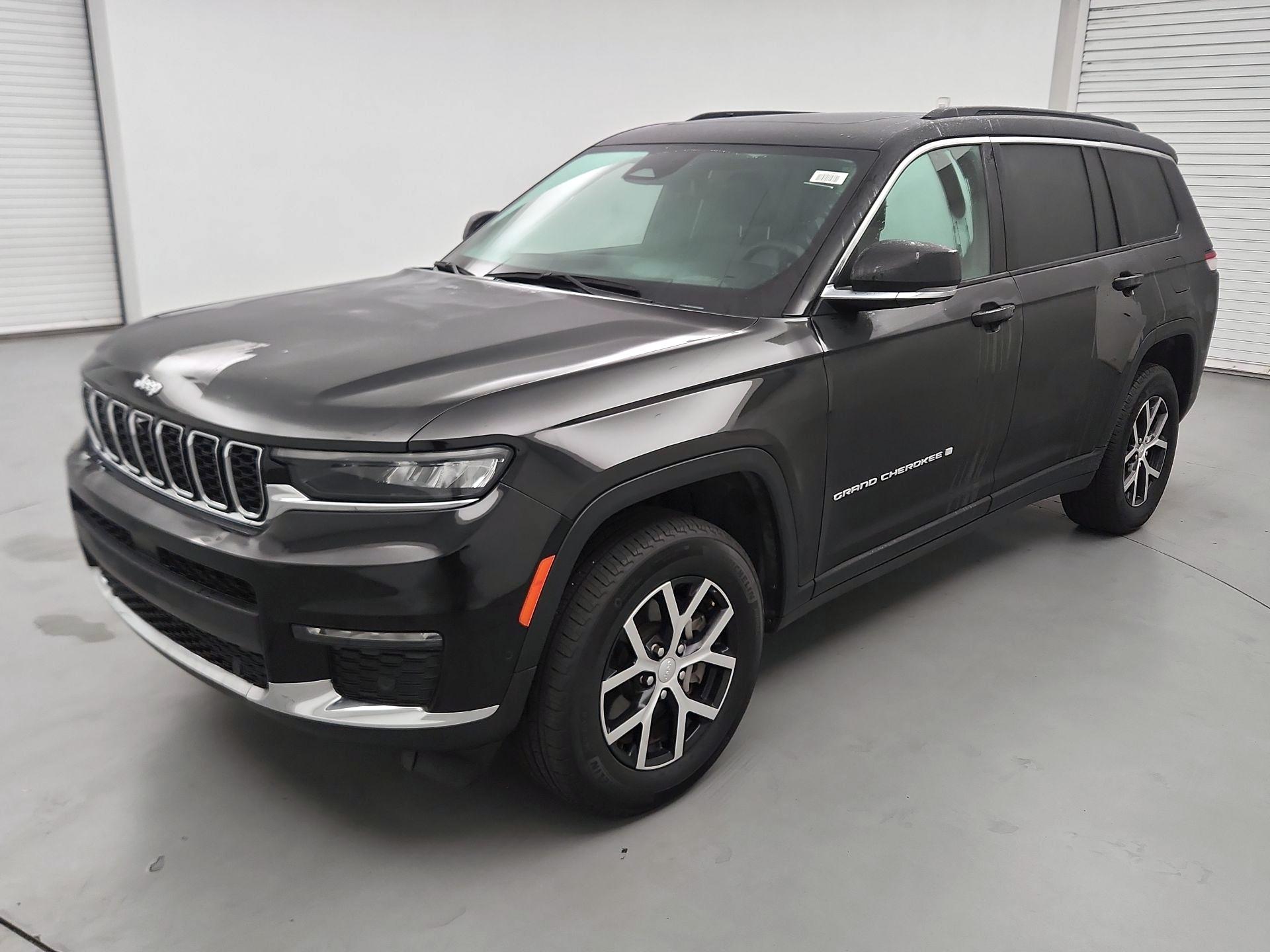 Thumbnail: 2024 Jeep Grand Cherokee L - 3