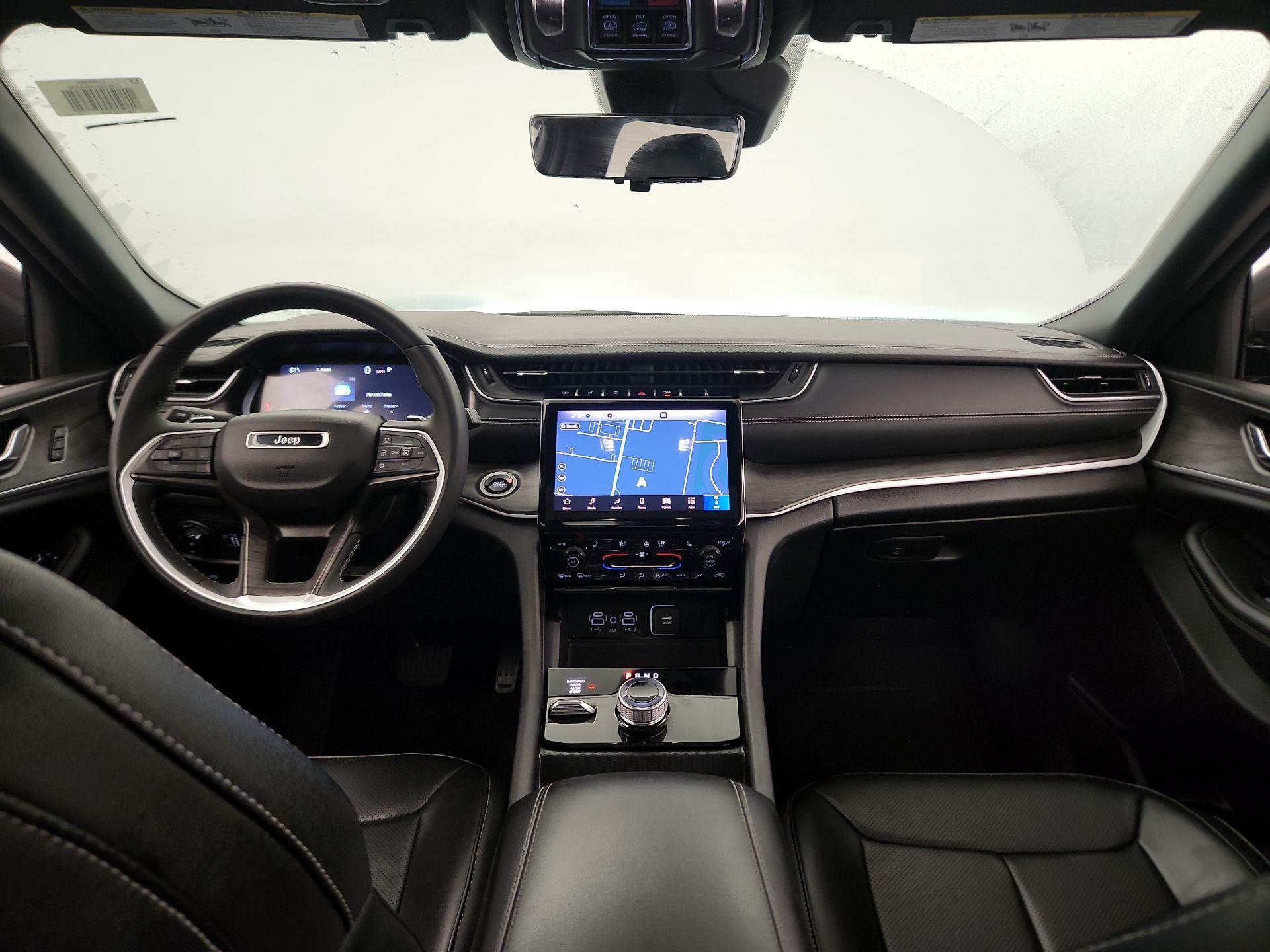 Thumbnail: 2024 Jeep Grand Cherokee L - 8