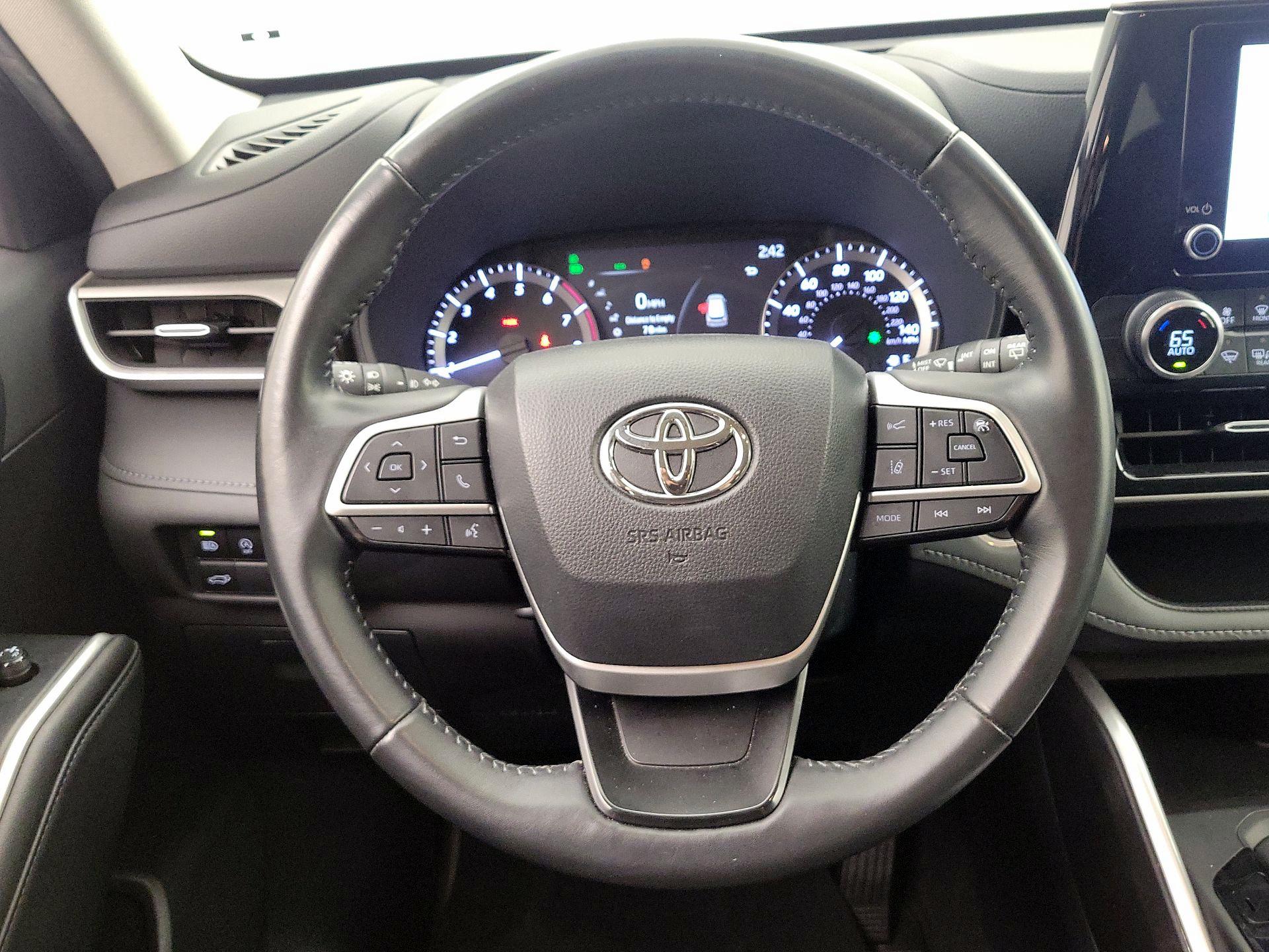 Thumbnail: 2024 Toyota Highlander - 10