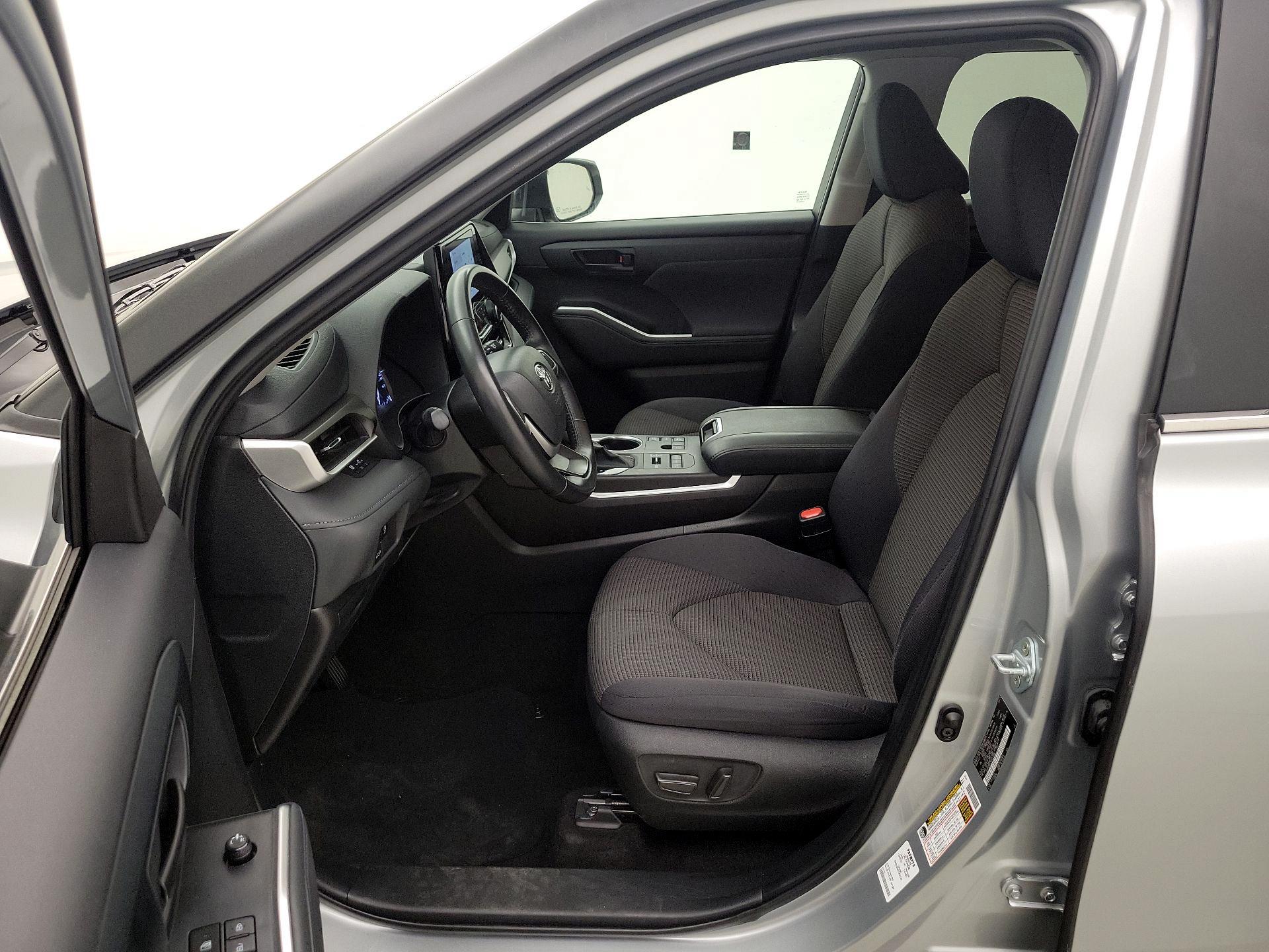 Thumbnail: 2024 Toyota Highlander - 11