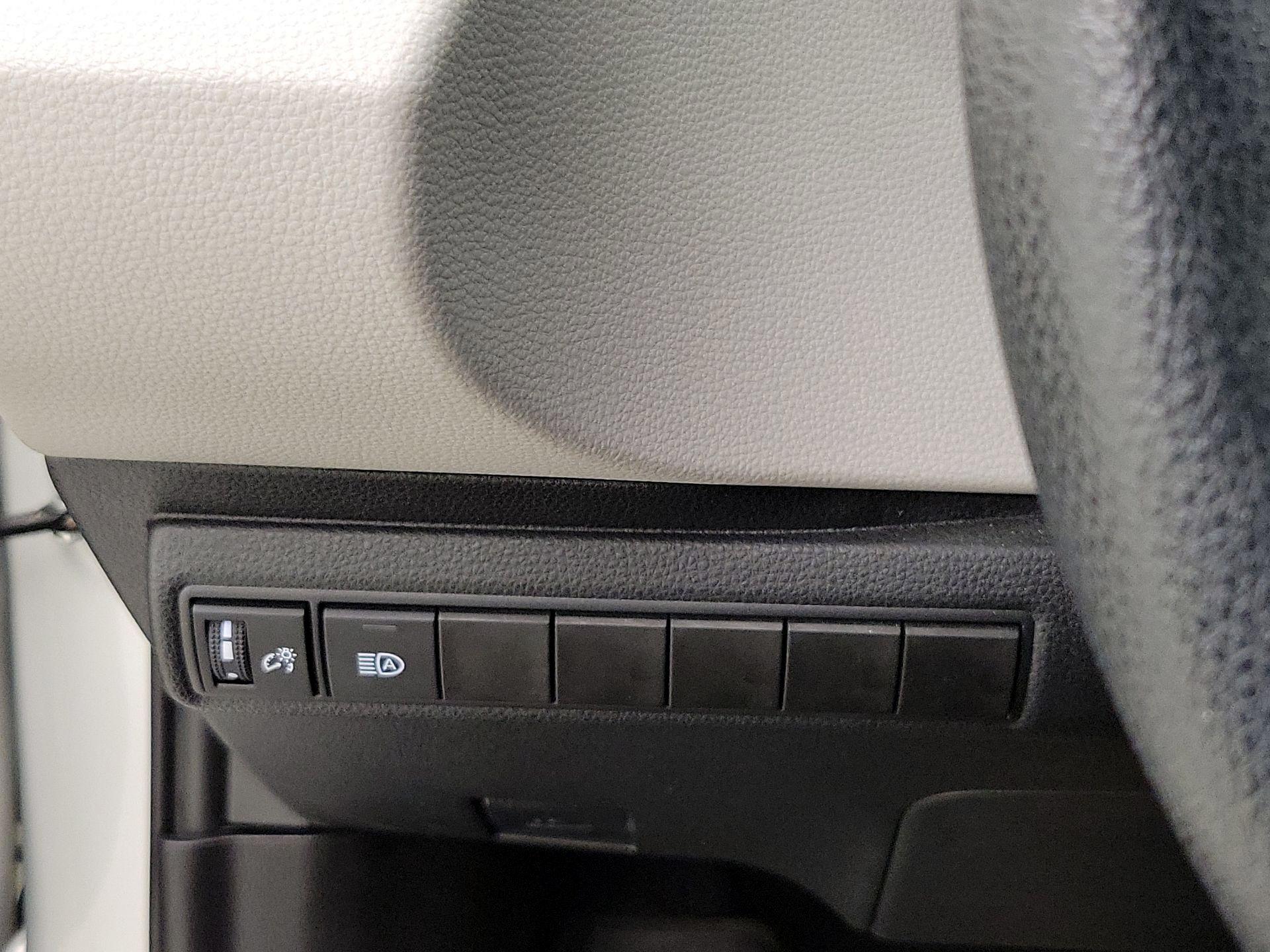 Thumbnail: 2023 Toyota Corolla - 13