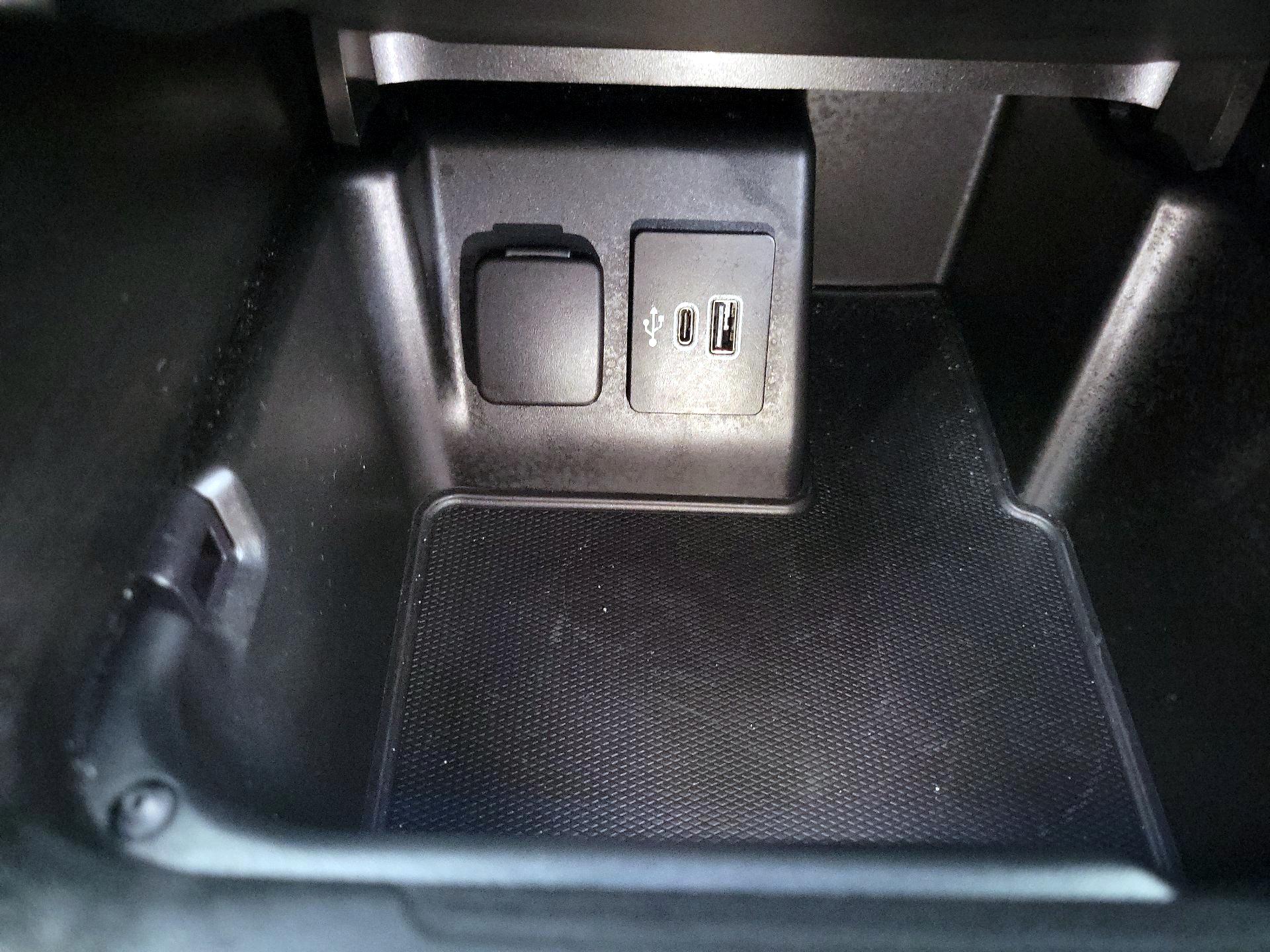 Thumbnail: 2025 Ford Explorer - 18