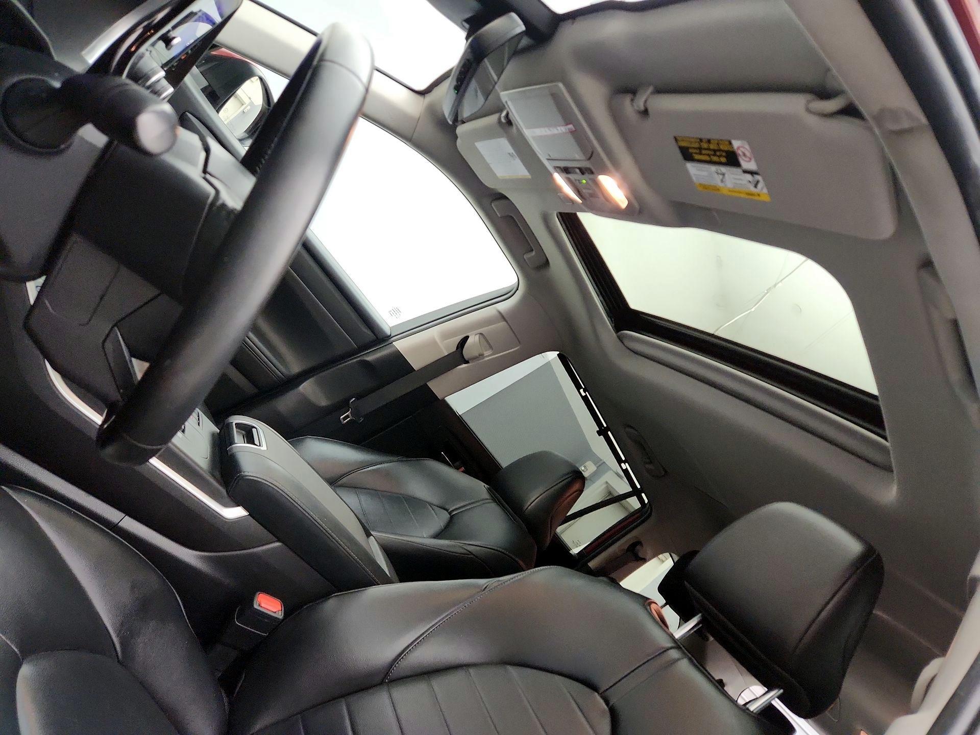 Thumbnail: 2023 Toyota Highlander - 19