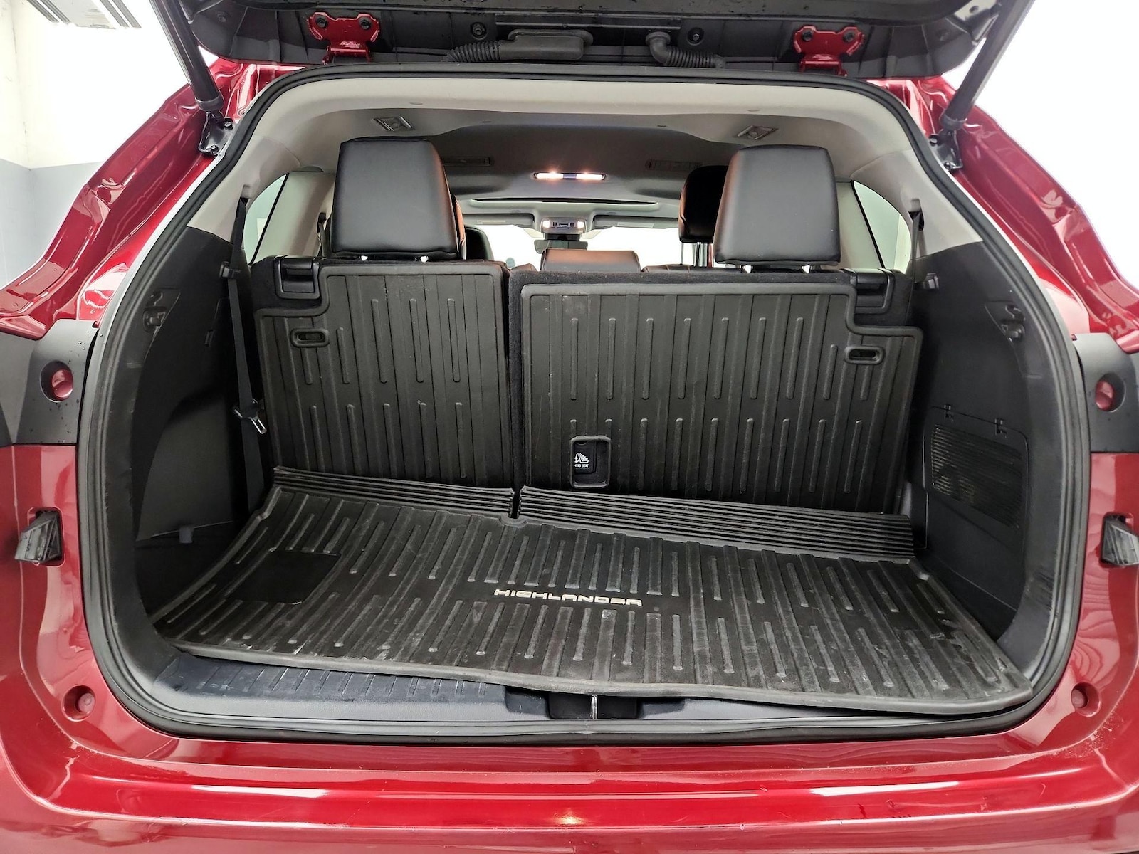 2023 Toyota Highlander XLE - Photo 23
