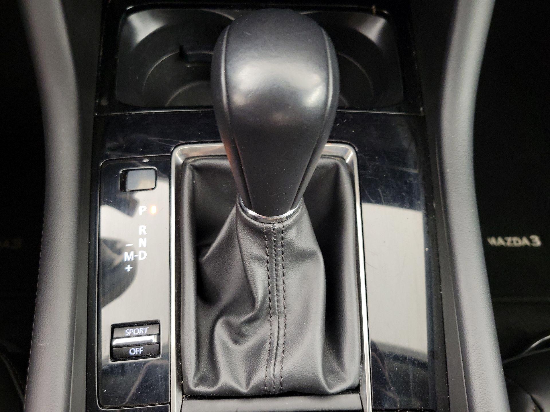 Thumbnail: 2025 Mazda Mazda3 - 17