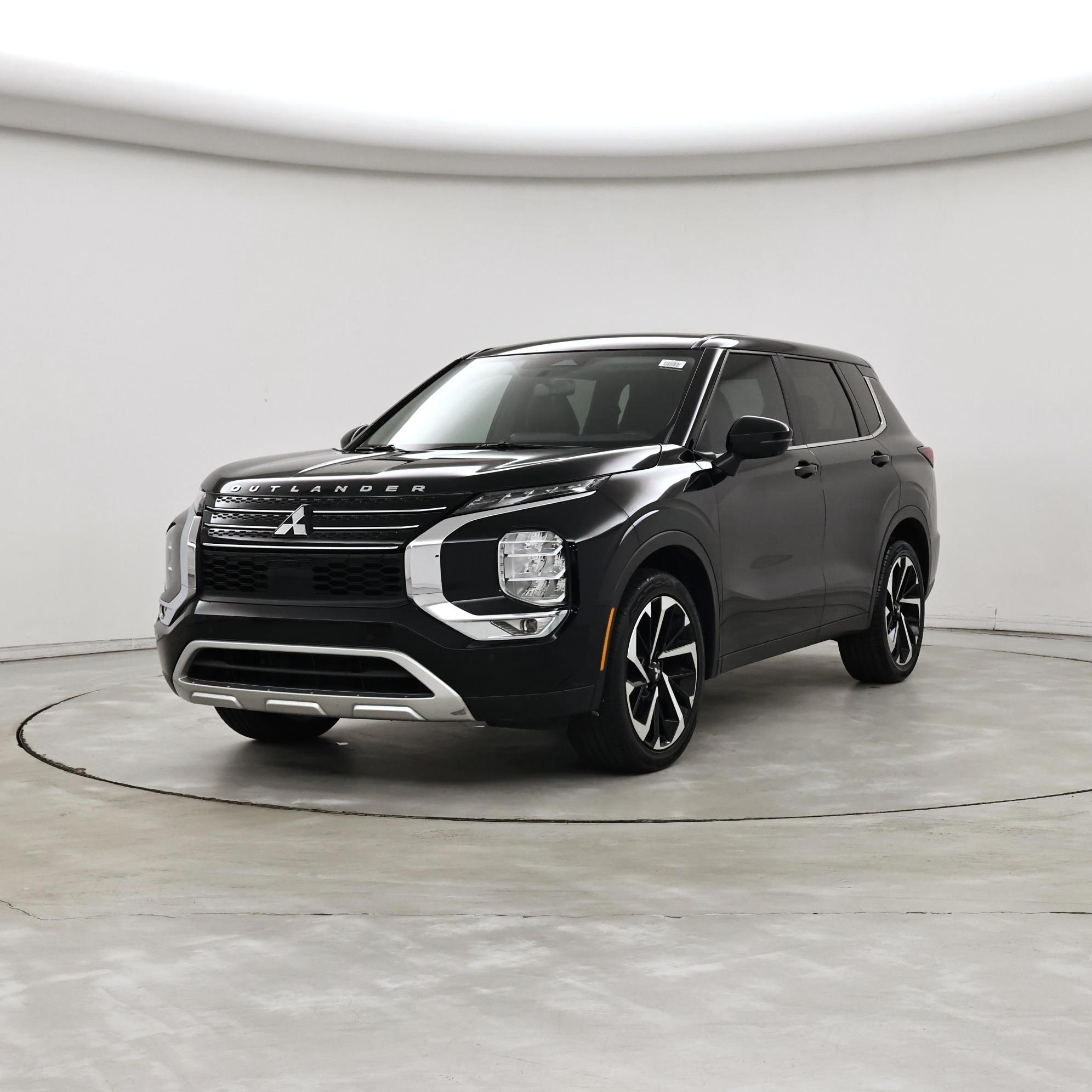 Thumbnail: 2024 Mitsubishi Outlander - 4