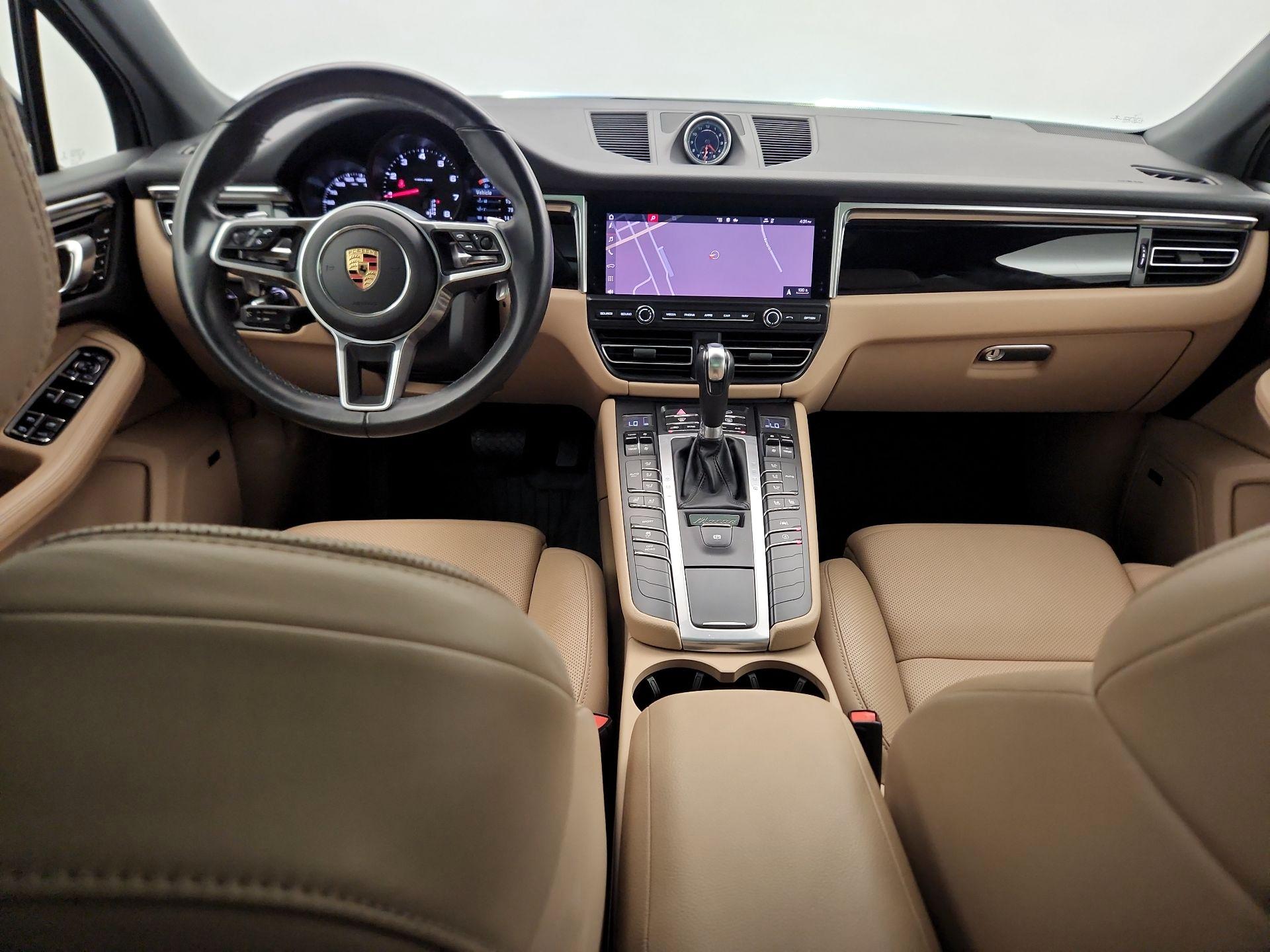 Thumbnail: 2021 Porsche Macan - 9