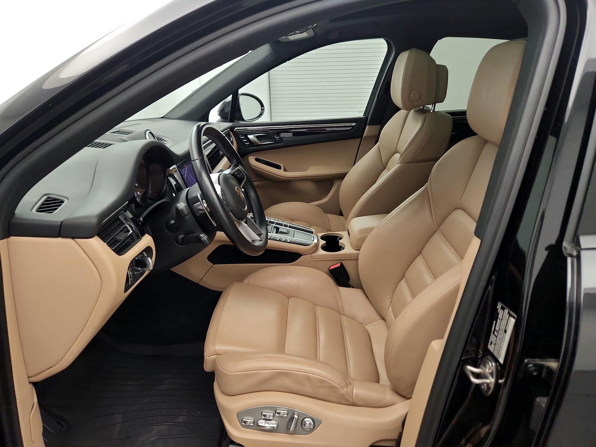 Thumbnail: 2021 Porsche Macan - 11