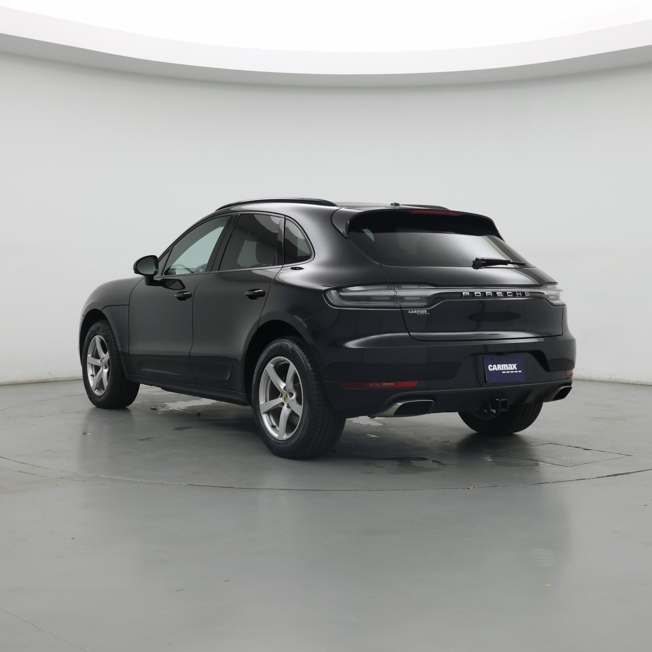 Thumbnail: 2021 Porsche Macan - 2