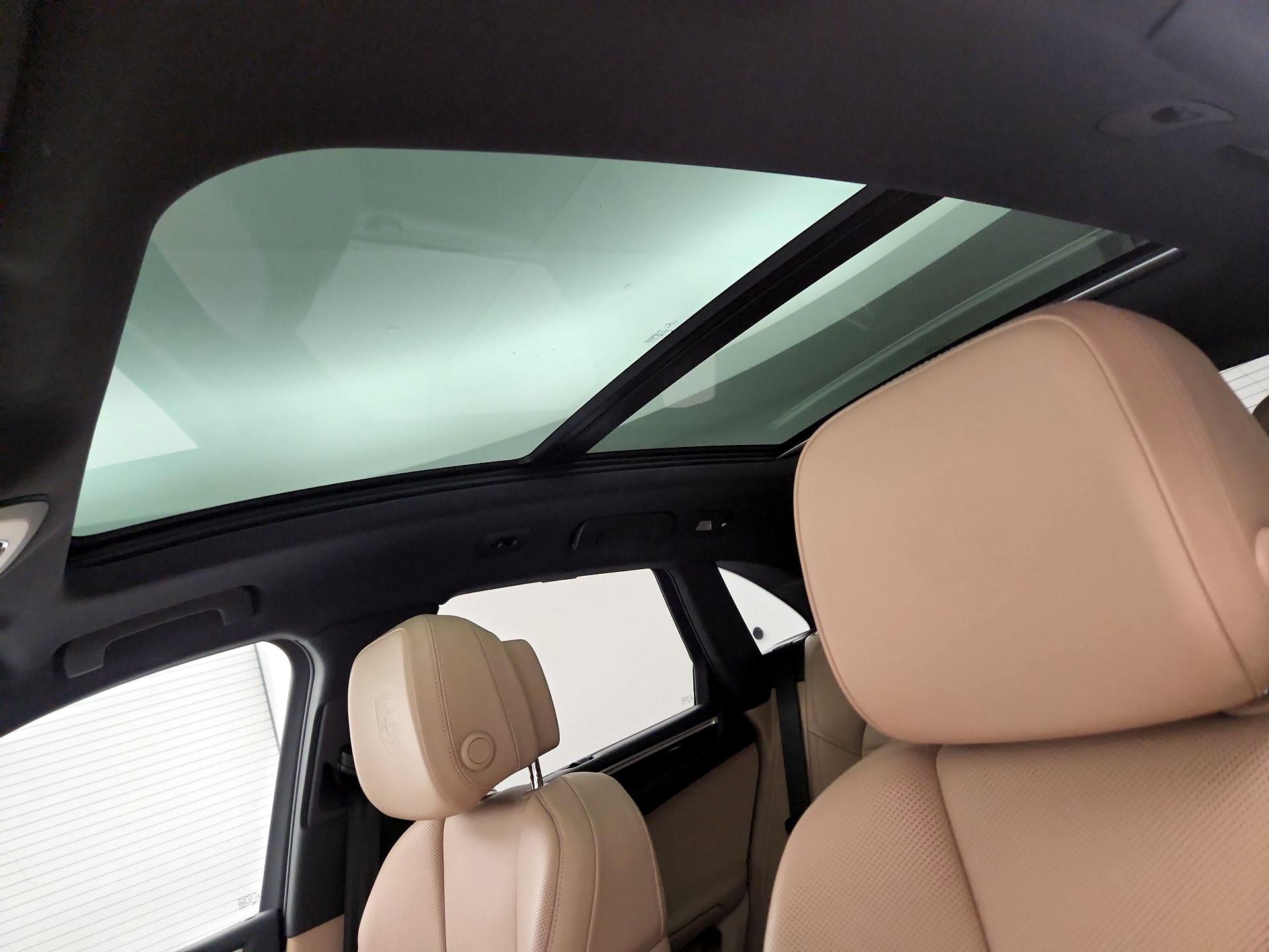 Thumbnail: 2021 Porsche Macan - 20