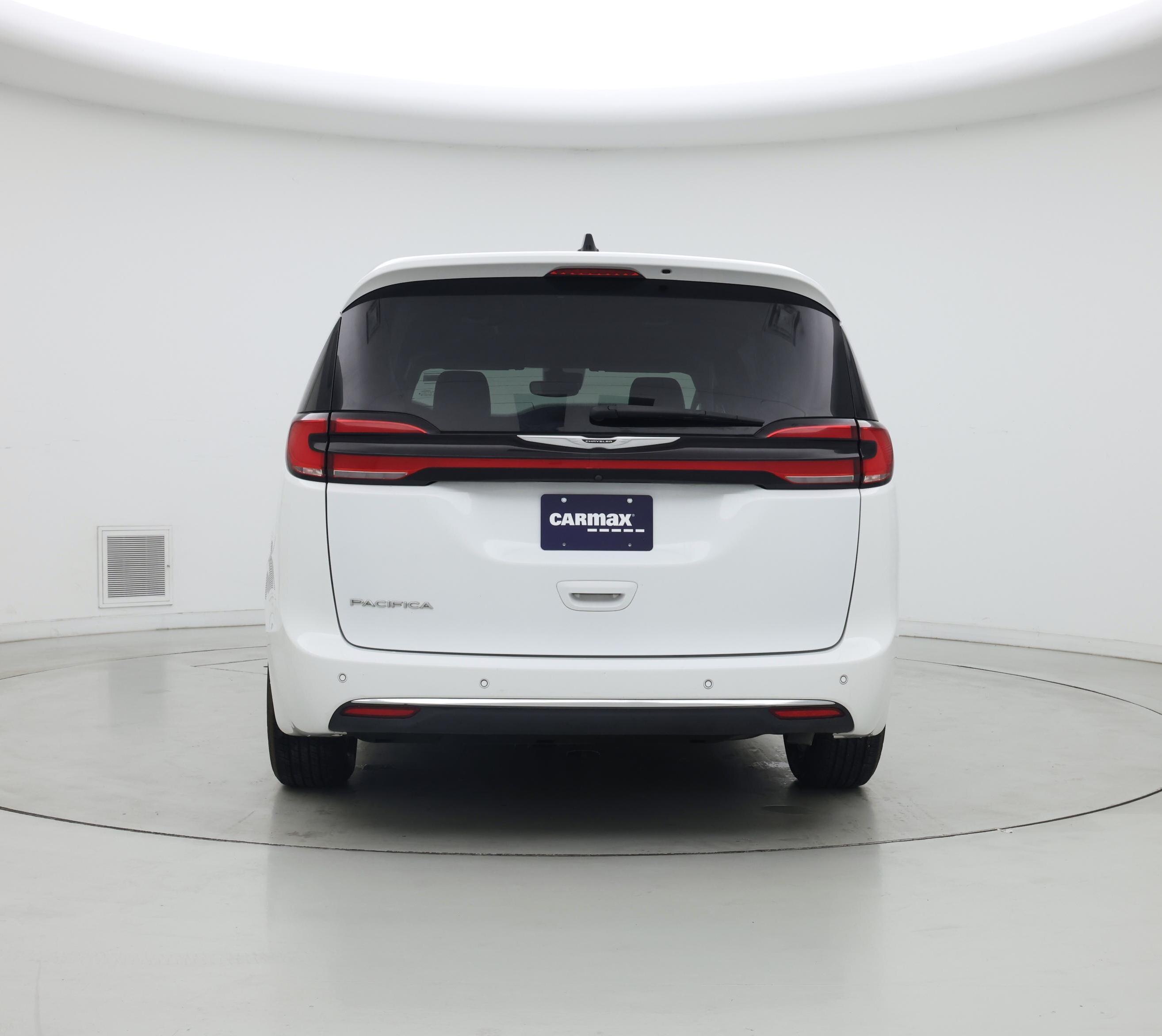 Thumbnail: 2023 Chrysler Pacifica - 6