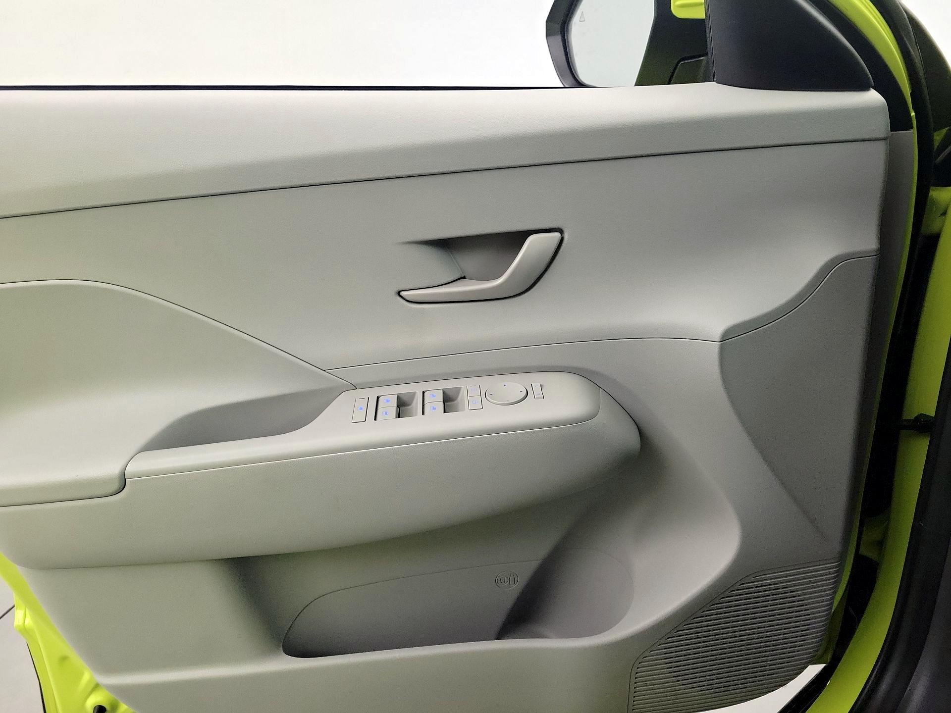 Thumbnail: 2025 Hyundai Kona - 10