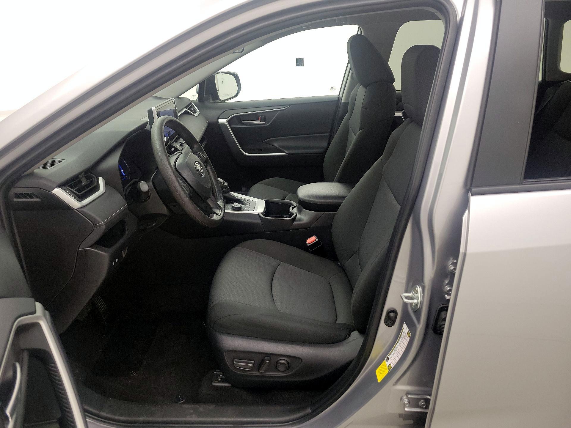 Thumbnail: 2024 Toyota RAV4 - 11